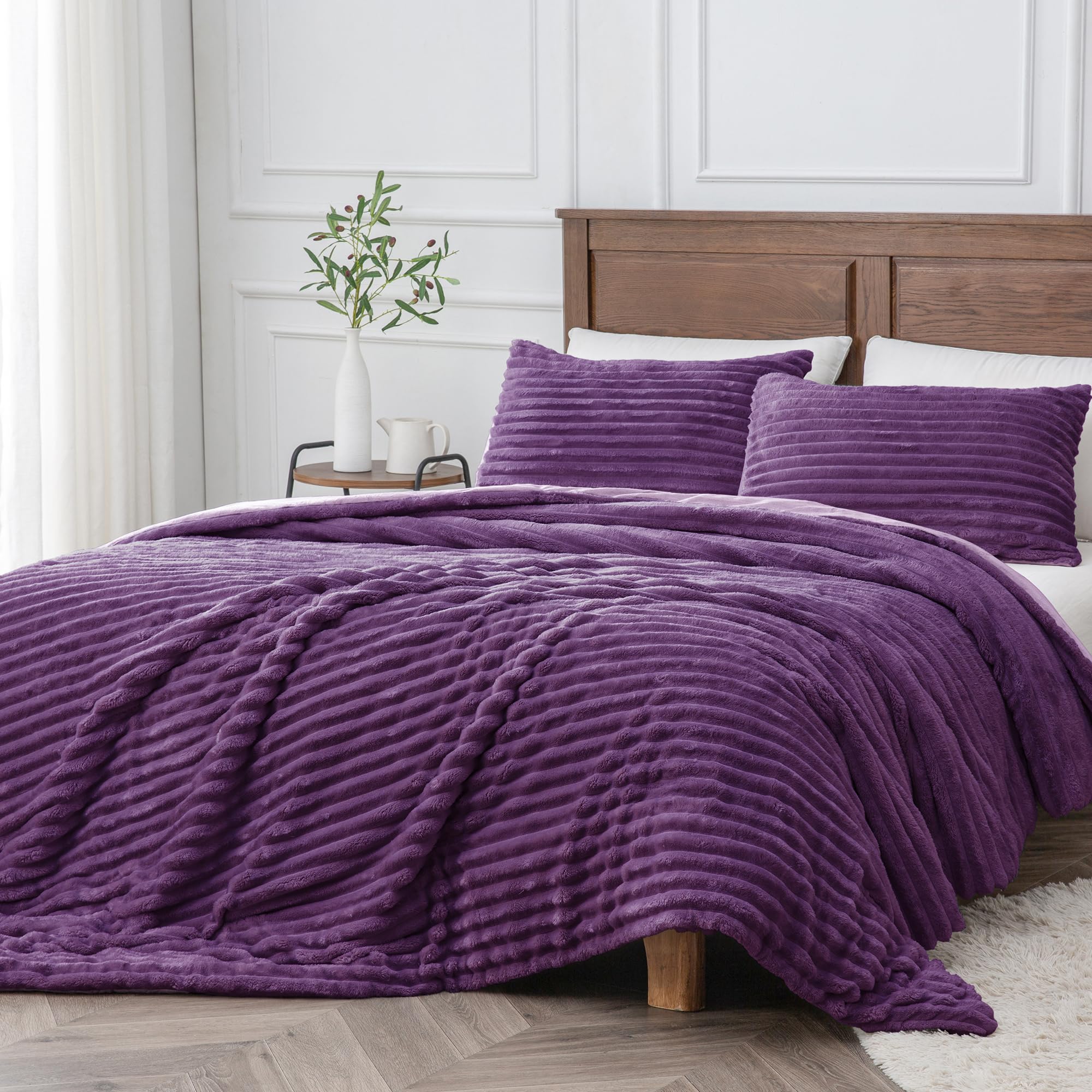 Bedelite Fleece Queen Comforter Set -Super Soft & Warm Fluffy Purple Bedding, Luxury Fuzzy Heavy Bed Set For Winter With 2 Pillo