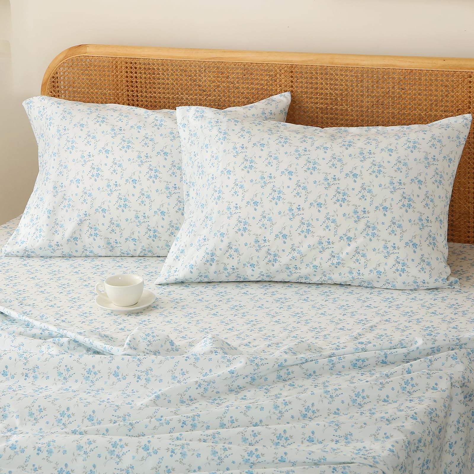 Hyprest Floral Sheets Queen, Blue Floral Pattern Soft Breathable Farmhouse 4Pcs Bed Sheet Sets,18 Inches Deep Pocket Sheets