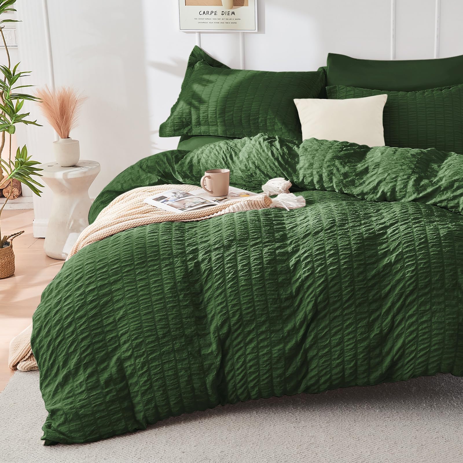 Hymokege Dark Green Duvet Cover Queen Size, Ultra Soft 3-Piece Seersucker Duvet Cover Set With Zipper Closure, Soft Brushed Micr