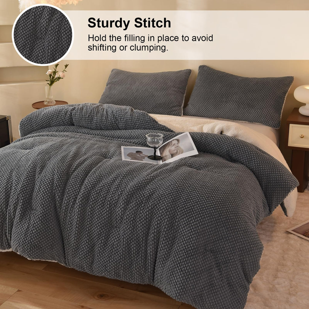 Llancl 3D Jacquard Design Comforter Set, Ultra-Soft Warm King Size Sherpa Fur Plush 3-Pieces Sets Luxury Cozy Bedding With 2 Pil