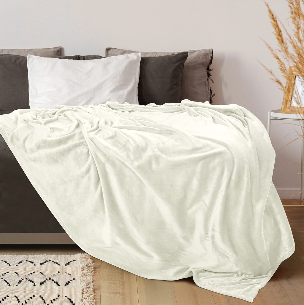 Utopia Bedding Fleece Blanket King Size Ivory 300Gsm Luxury Fuzzy Soft Anti-Static Microfiber Bed Blanket (90X102 Inches)