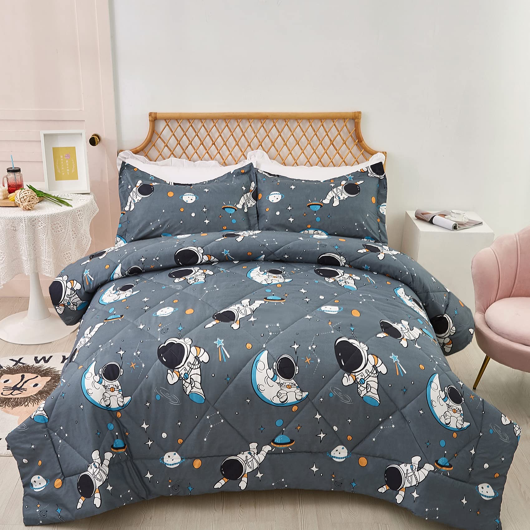 Jsd Grey Astronaut Kids Comforter Set Full Size, 3 Piece Space Theme Microfiber Comforter With Pillow Shams, Lightweight All Sea