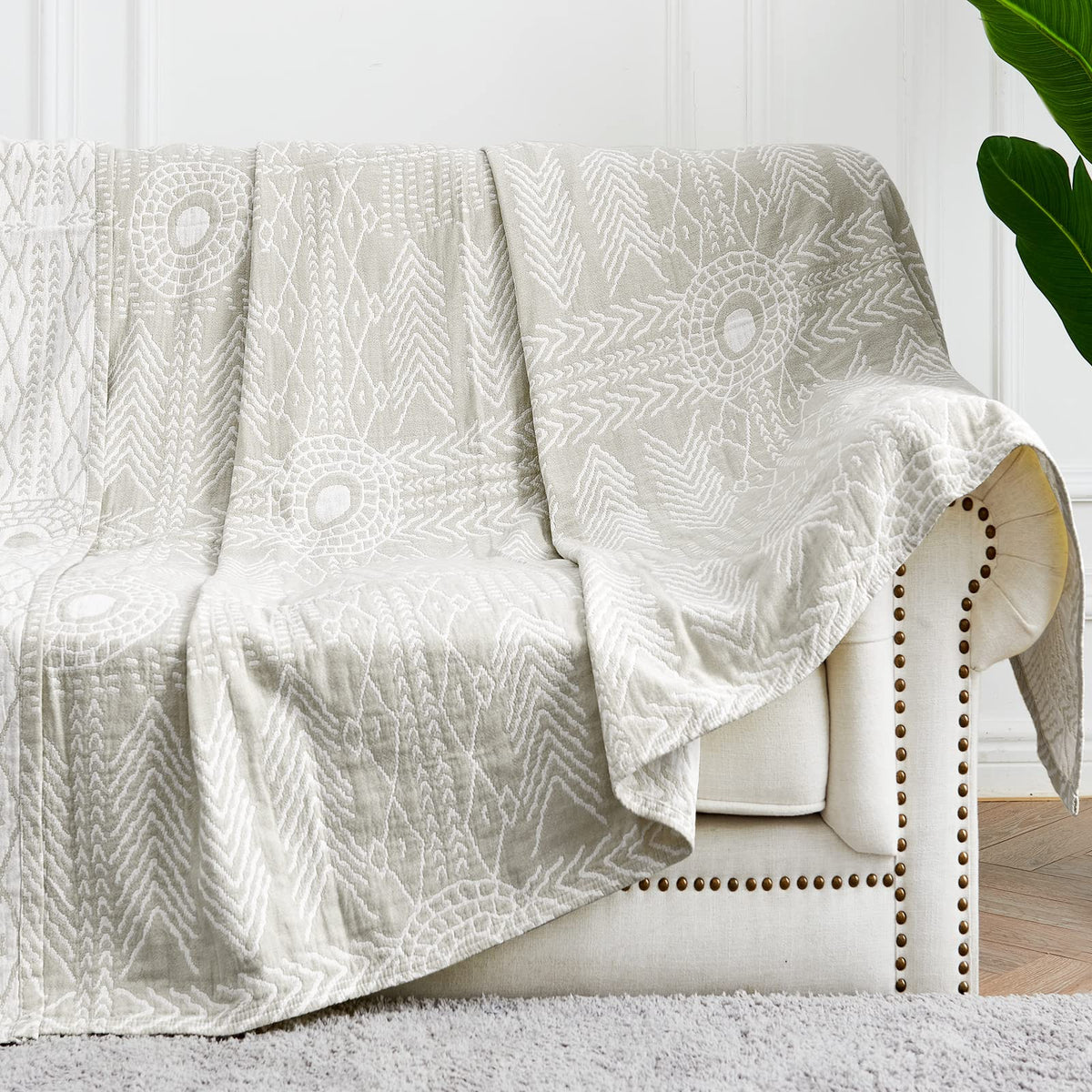 Jinchan Boho 100% Cotton Blanket Fall Muslin Lightweight Queen Throw Blanket For Couch Soft Cozy All Season 3-Layer Throw Cotton