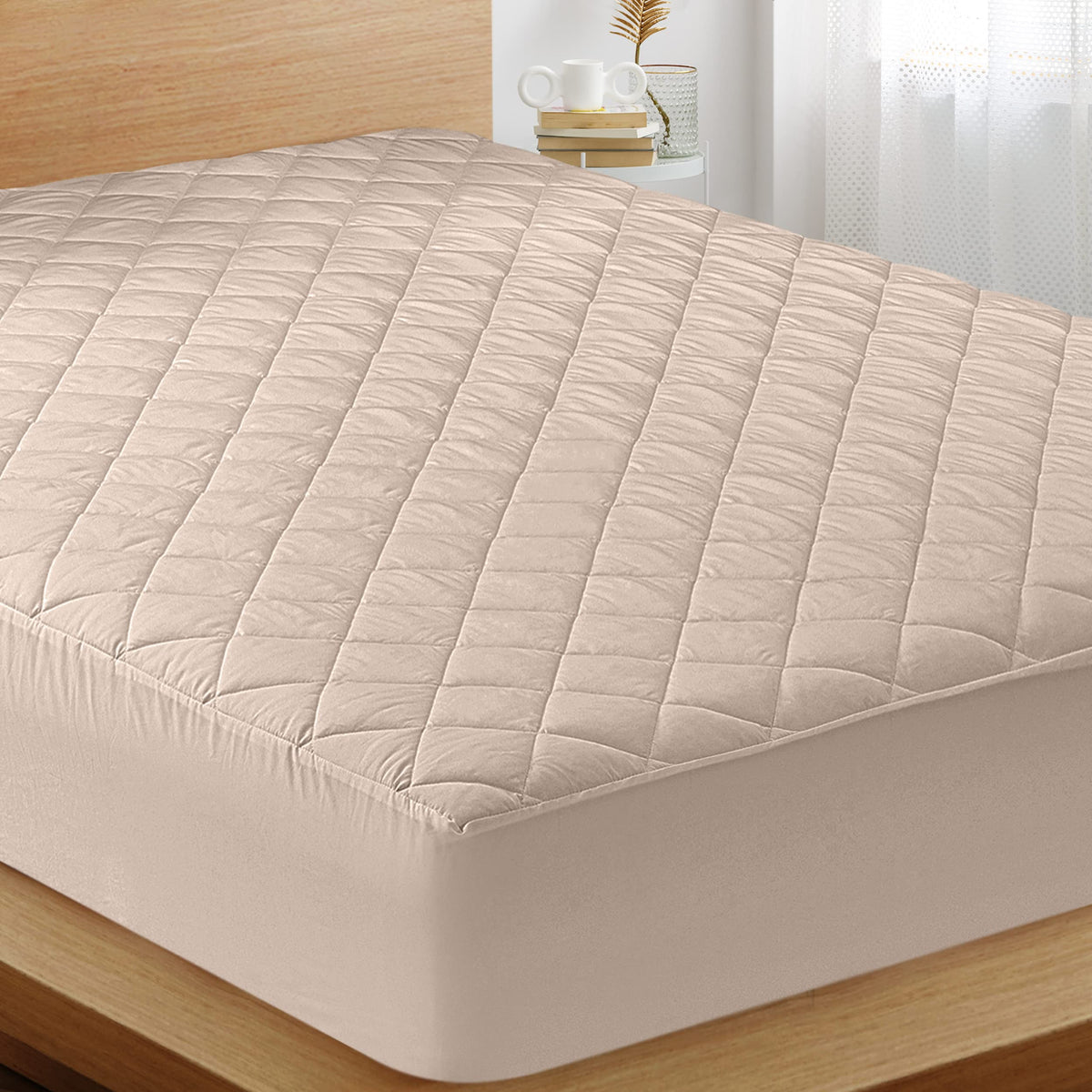 Utopia Bedding Quilted Fitted Mattress Pad (Full, Beige) - Elastic Fitted Mattress Protector - Mattress Cover Stretches Up To 16