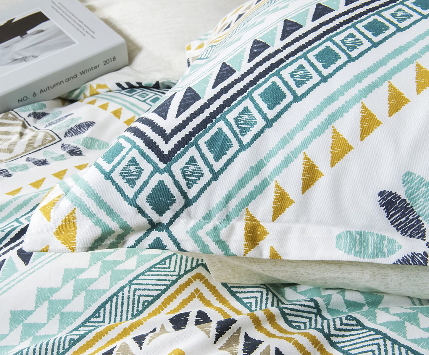 Sleepbella Comforter Twin Size, 600 Thread Count Cotton Yellow & Dark Blue Bohemian Pattern Printed On White Reversible Comforte