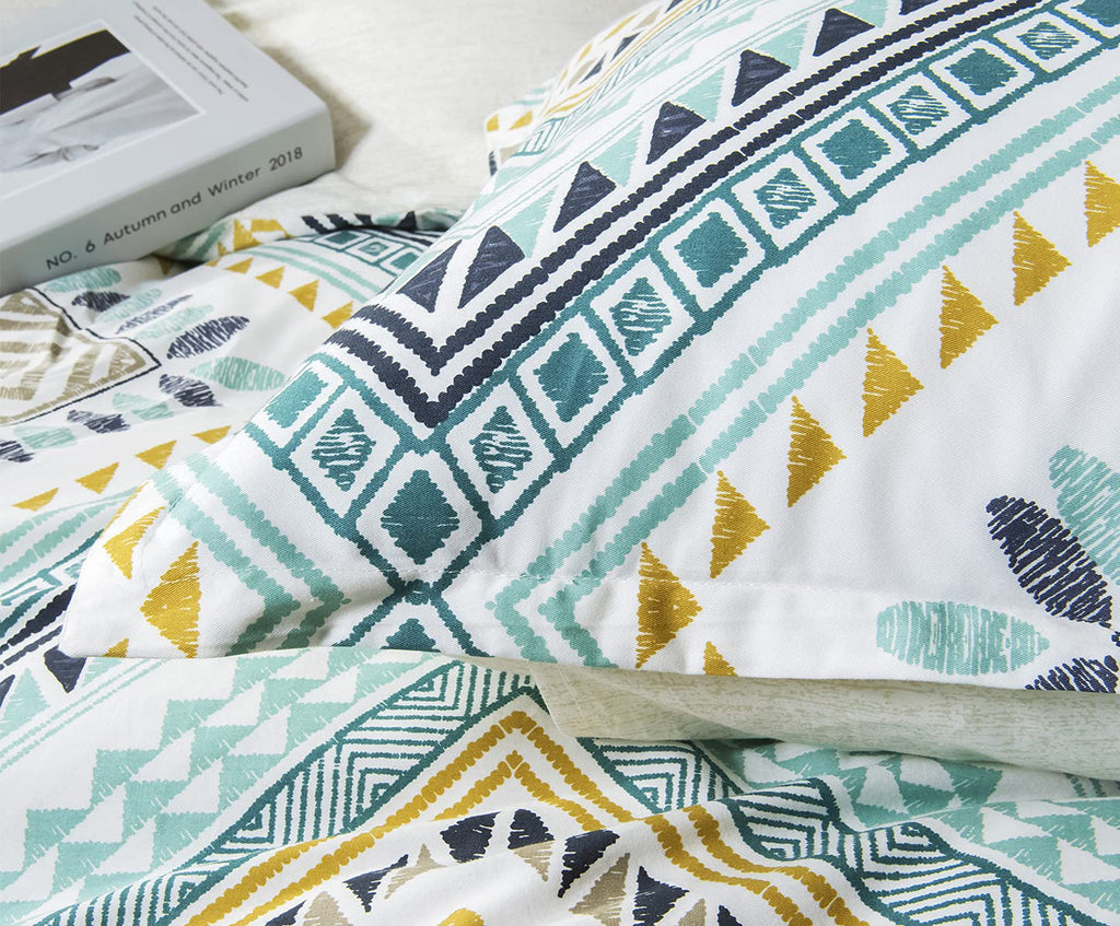 Sleepbella Comforter Twin Size, 600 Thread Count Cotton Yellow & Dark Blue Bohemian Pattern Printed On White Reversible Comforte