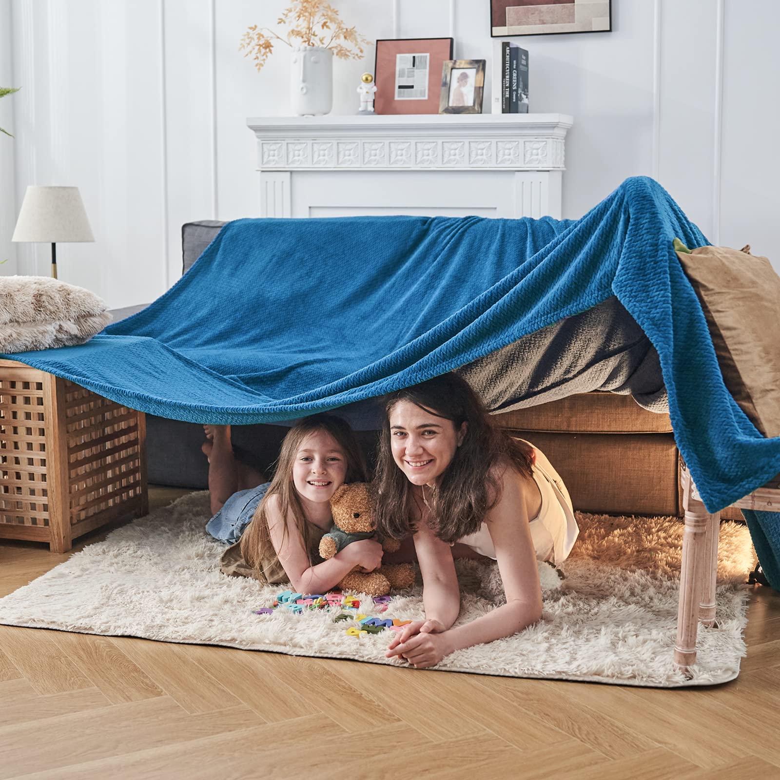 Newcosplay Super Soft King Blanket Navy Blue Premium Silky Flannel Fleece Leaves Pattern Lightweight Bed Blanket All Season Use