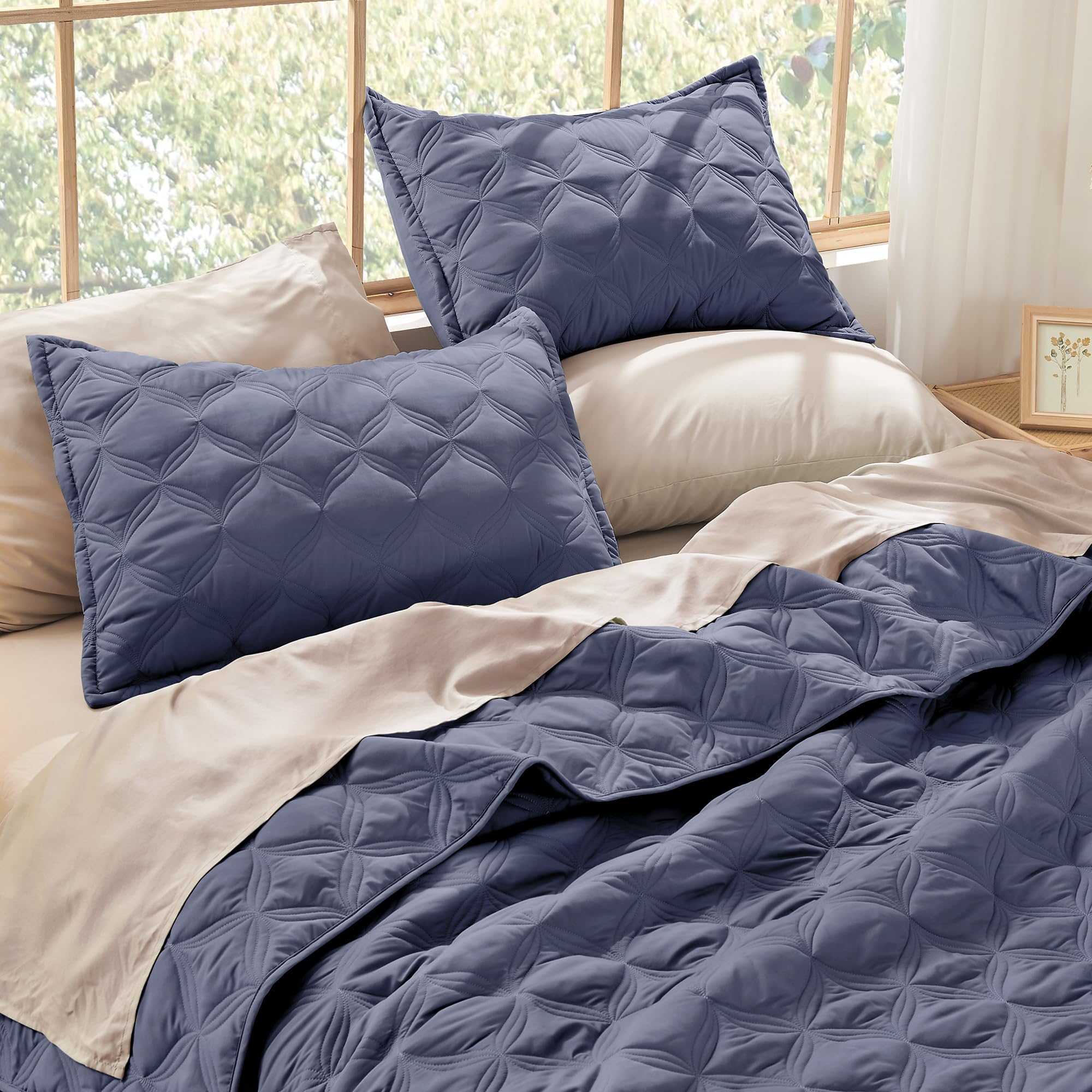Litanika King Size Quilt Bedding Set, Dark Blue Grey Summer Lightweight Soft Comforter Bedspreads & Coverlets, Boho Farmhouse Be