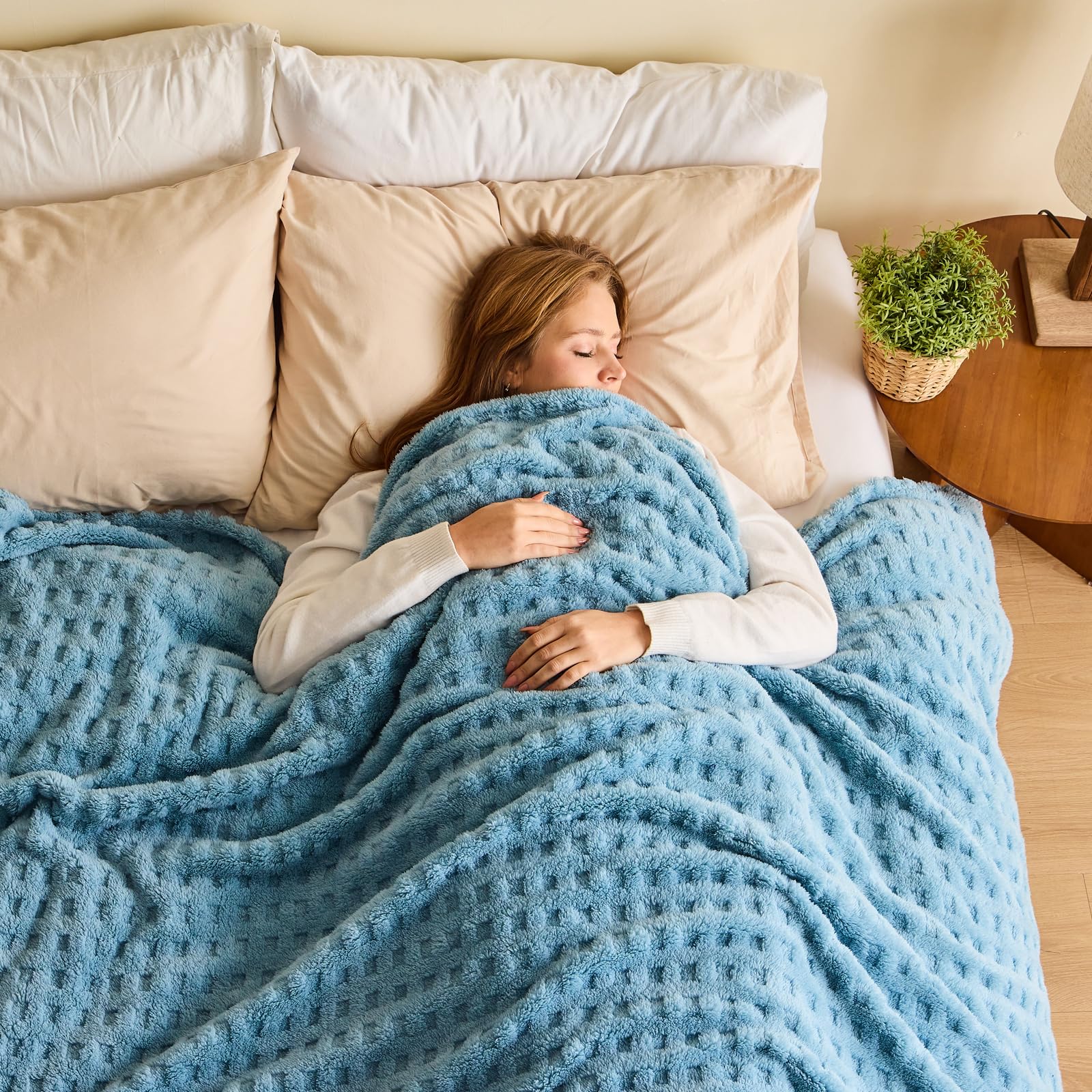 Newcosplay Super Soft Queen Blanket Blue Premium Silky Flannel Fleece 3D Waffle Checkered Lightweight Bed Blanket All Season Use