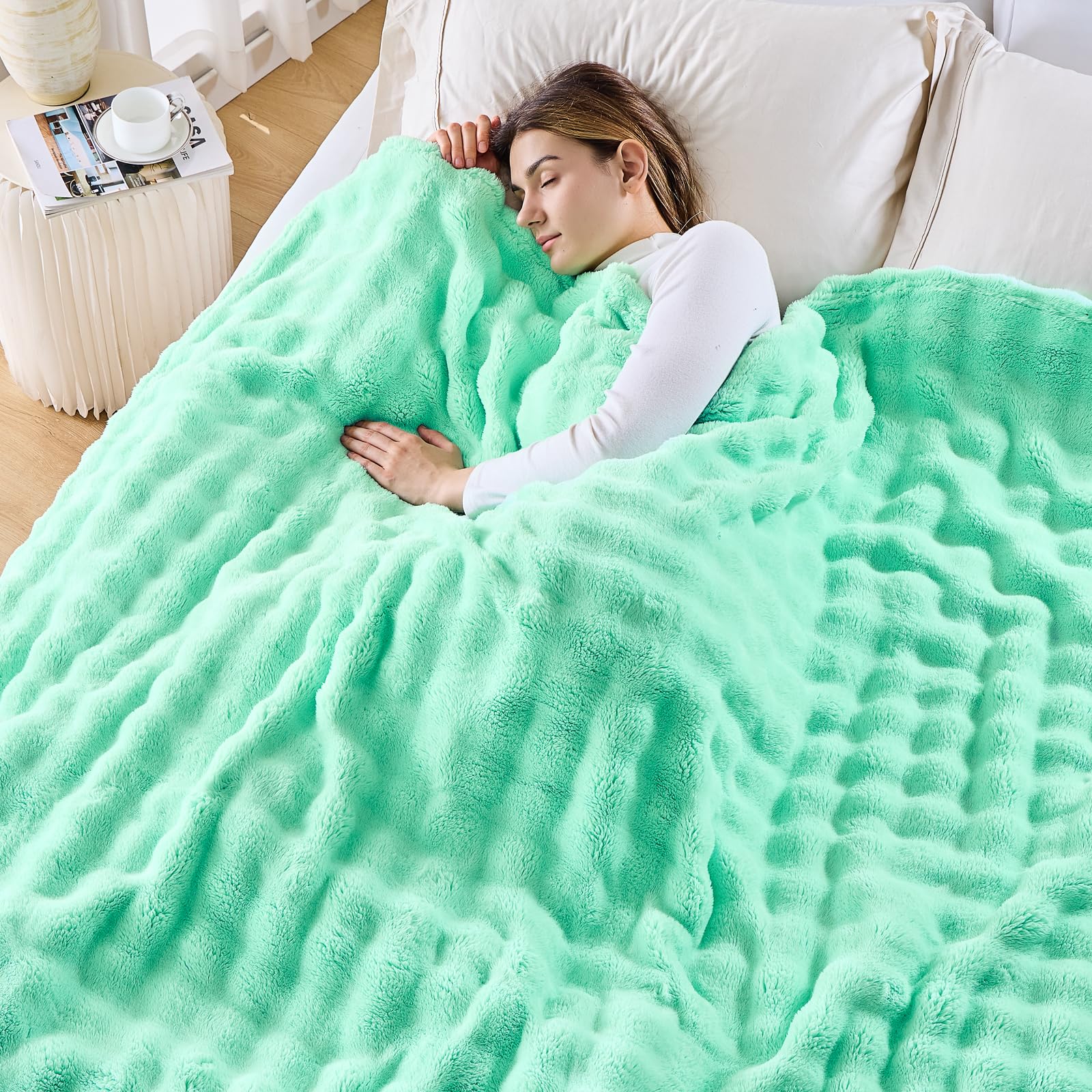 Newcosplay Queen Blanket For Couch Aqua Super Soft Flannel Fleece 3D Bubble Lightweight Bed Blanket All Season Use (Aqua, Queen(