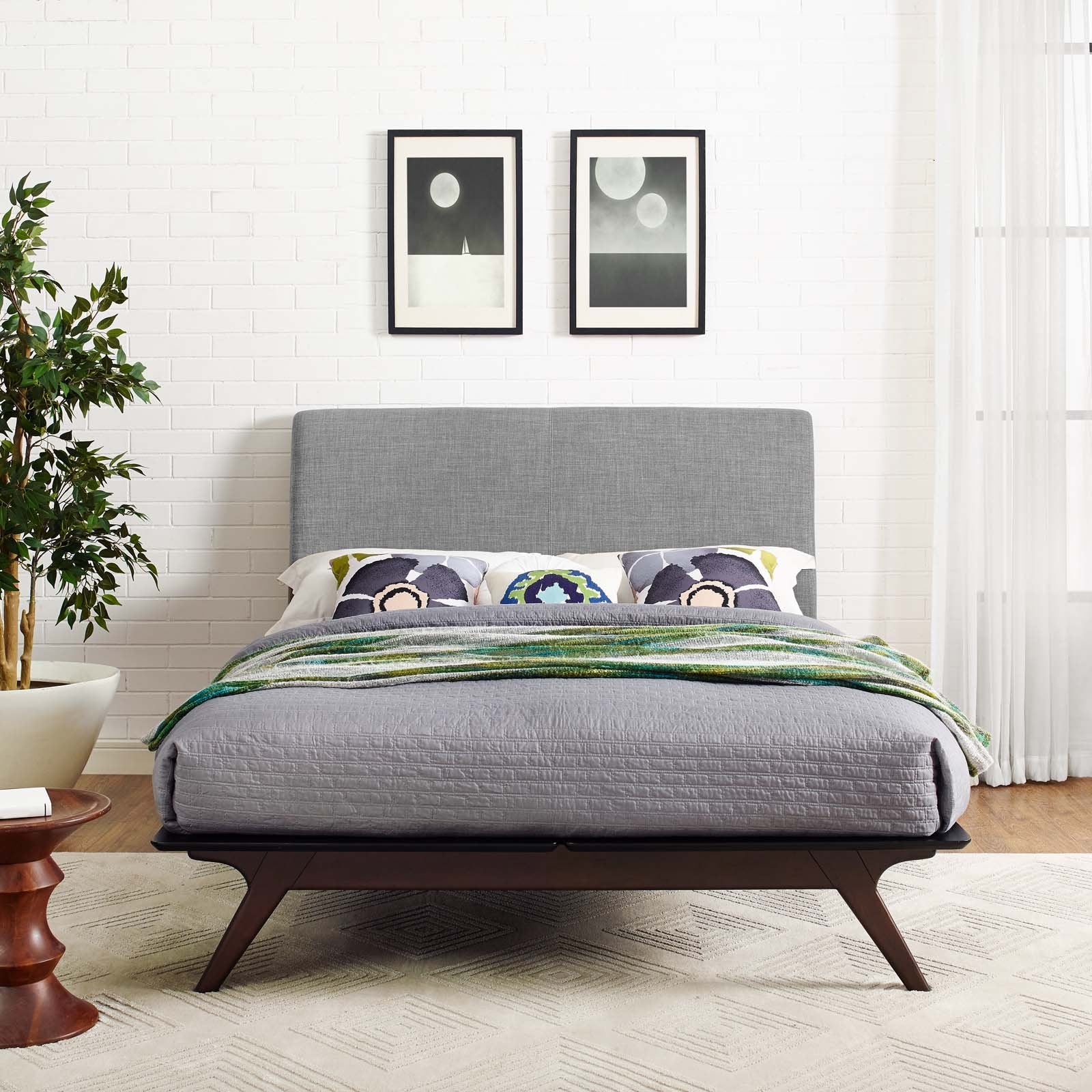 Mid-Century Modern Wood Platform Queen Size Bed