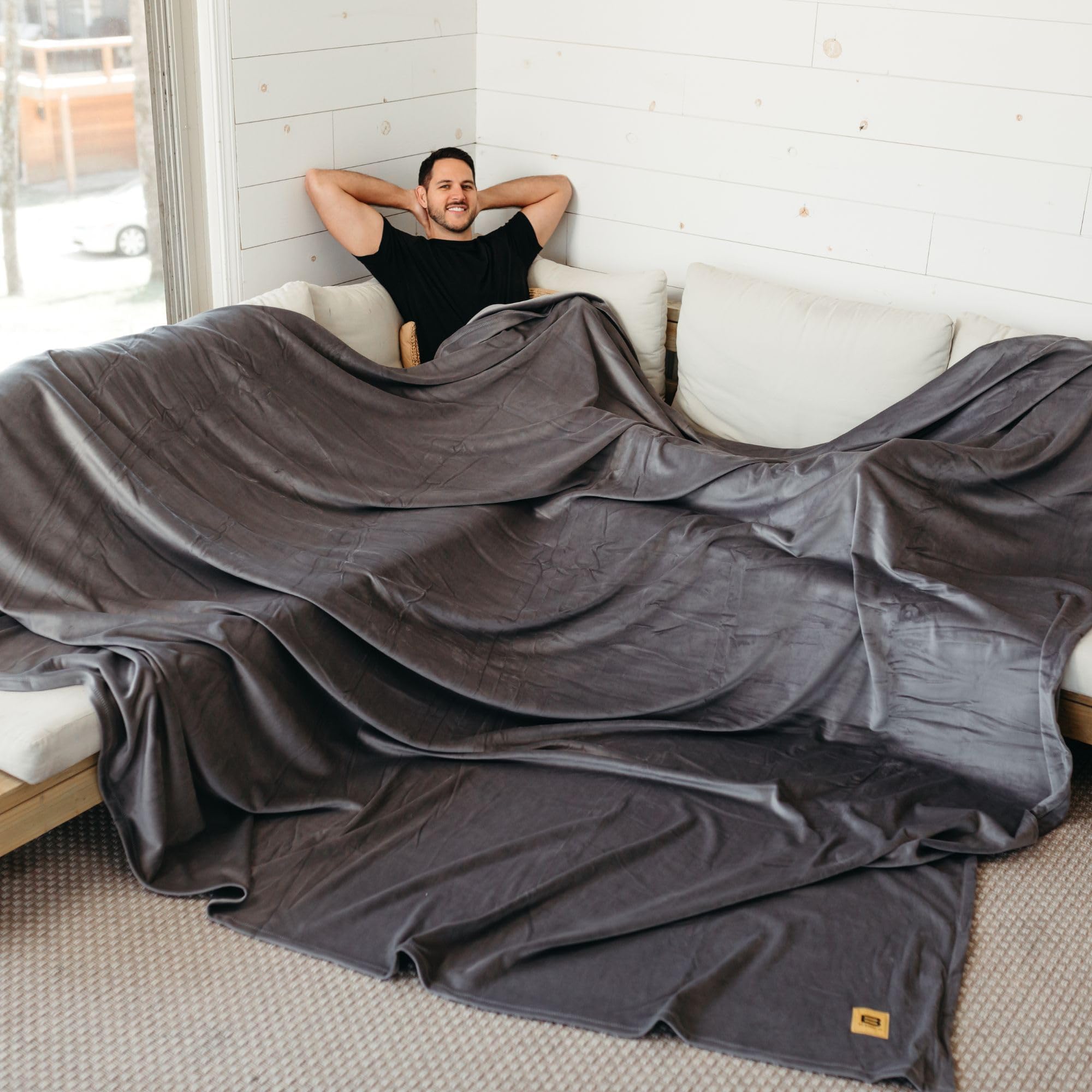 Big Blanket Co    Original Stretch    Light Grey | Extra Large Blanket | 100 Square Feet | Soft, Giant Blanket That Fits The Who