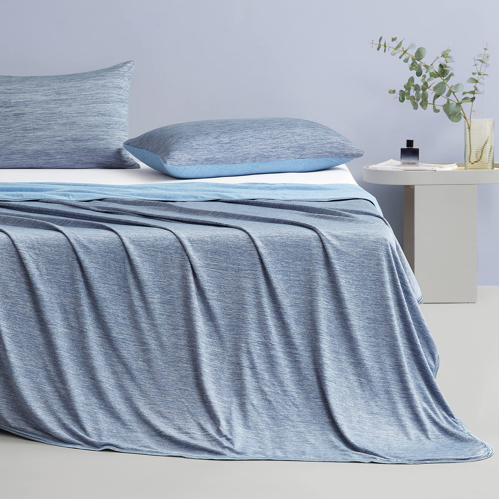 Elegear Twin Size Cooling Blanket For Hot Sleepers, Japanese Q-Max>0.4 Arc-Chill Cooling Fiber Absorb Body Heat, 100% Cotton Bac