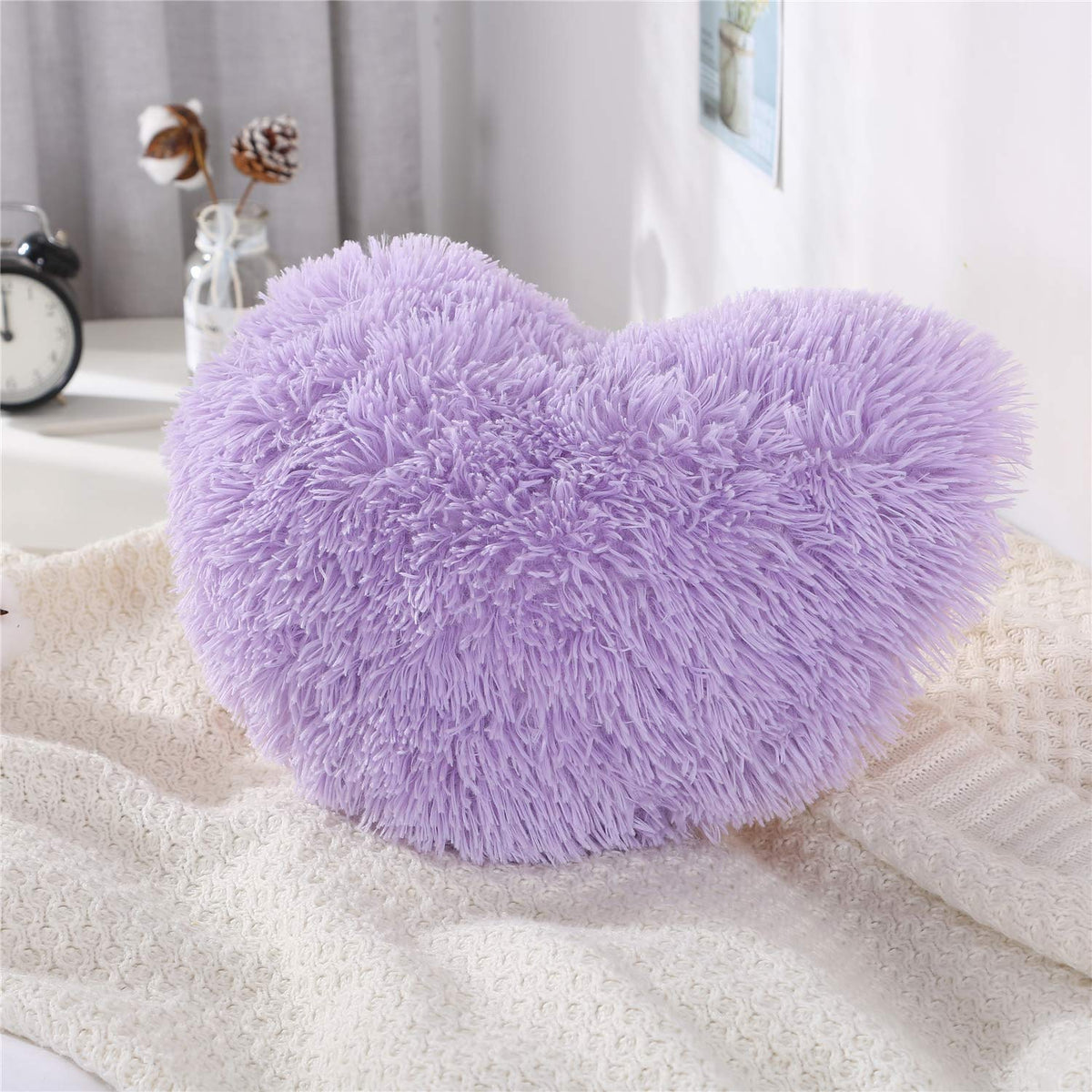 Moowoo Valentines Day Decorative,Fluffy Heart Pillow, Faux Fur Throw Pillow,Sherpa Plush Fluffy, Cute Soft Throw Cushion, Christ