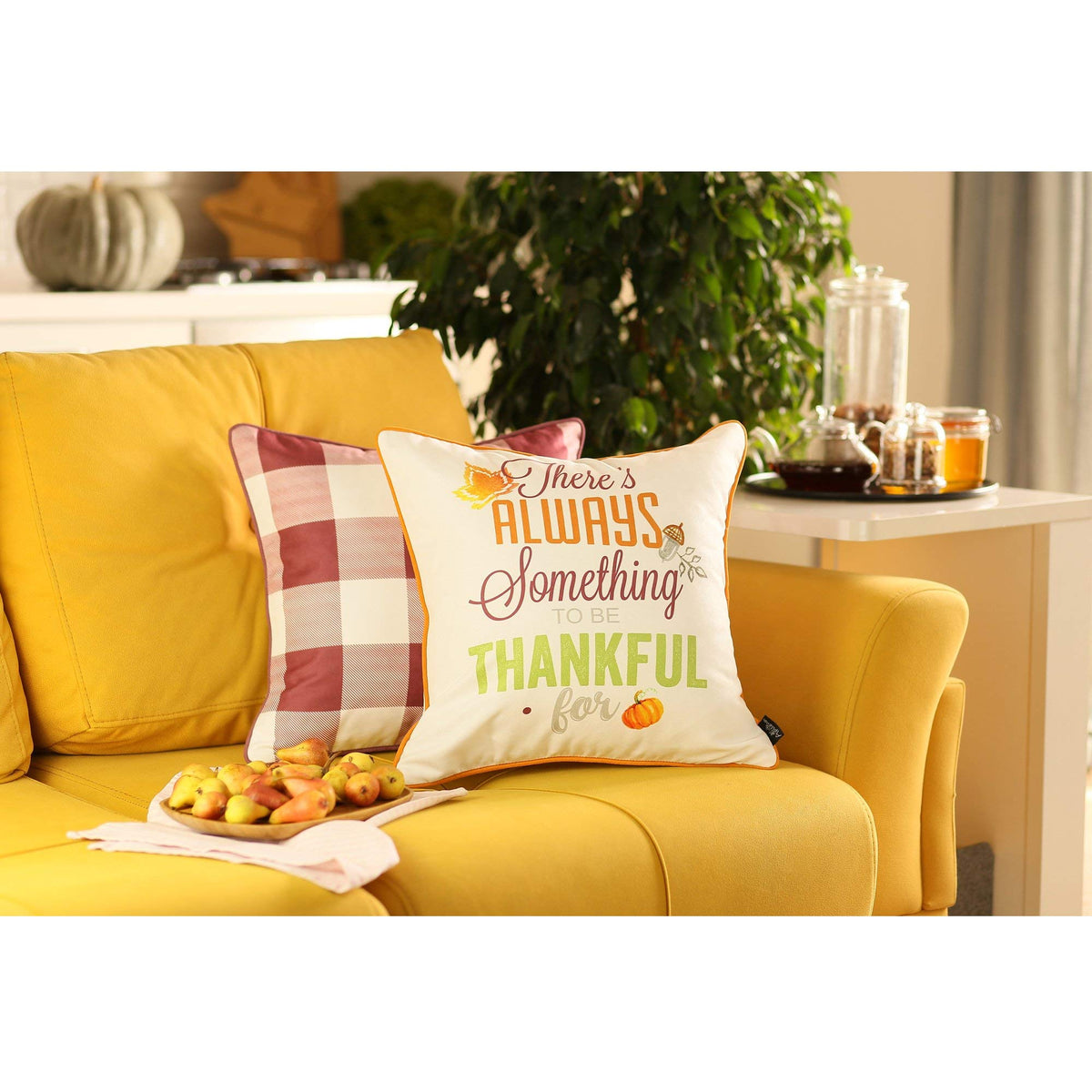 HomeRoots Set of 4 18' Thanksgiving Gingham Throw Pillow Cover in Multicolor