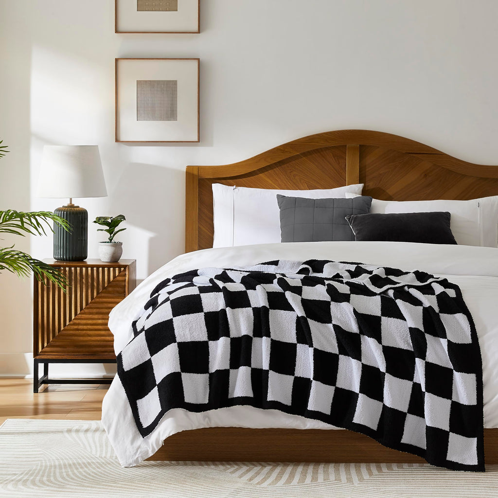 R.Share Black And White Checkered Throw Blanket 50X70 Inch Reversible, Microfiber Soft Comfy Cozy Lightweight Fluffy Fuzzy Warm