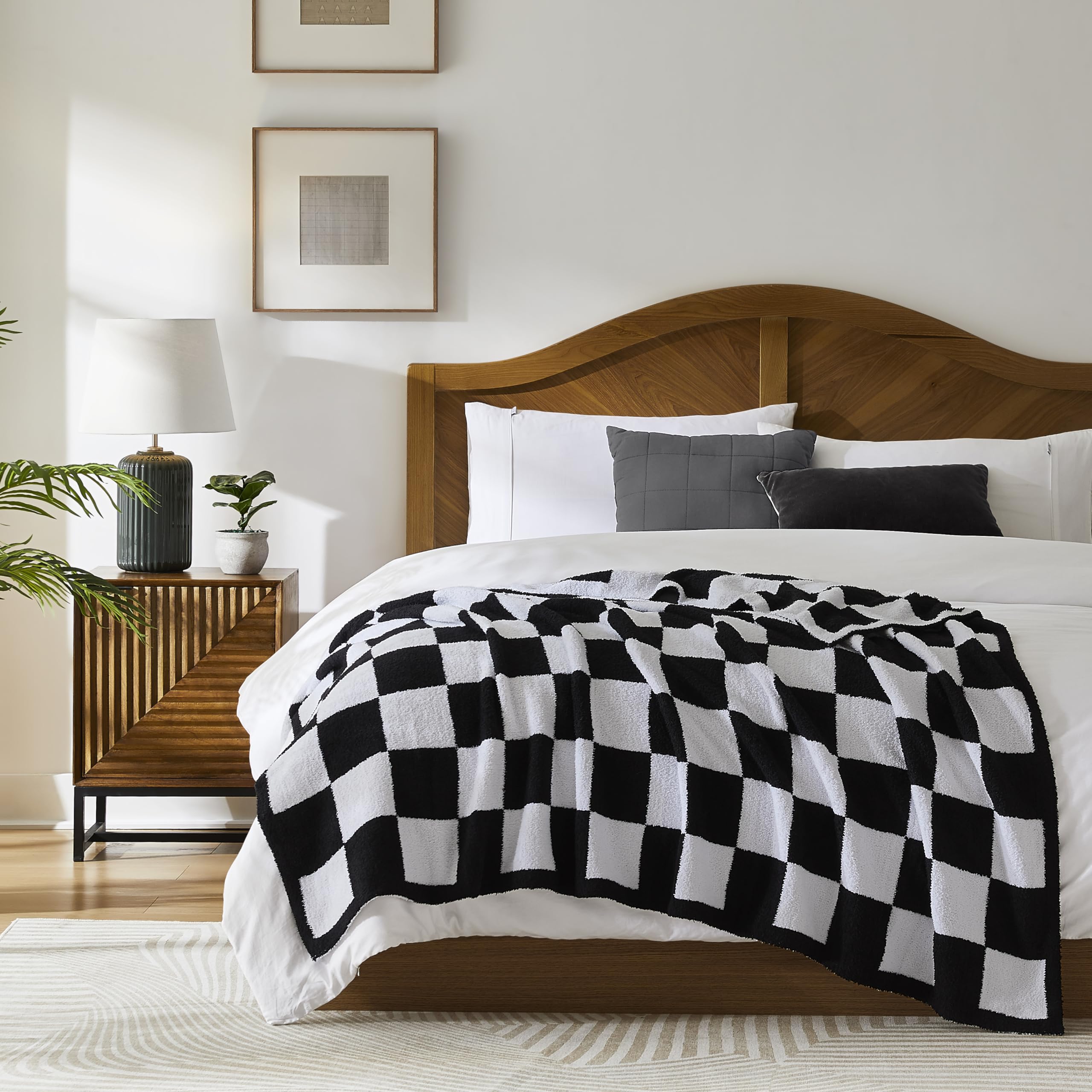 R.Share Black And White Checkered Throw Blanket 50X70 Inch Reversible, Microfiber Soft Comfy Cozy Lightweight Fluffy Fuzzy Warm