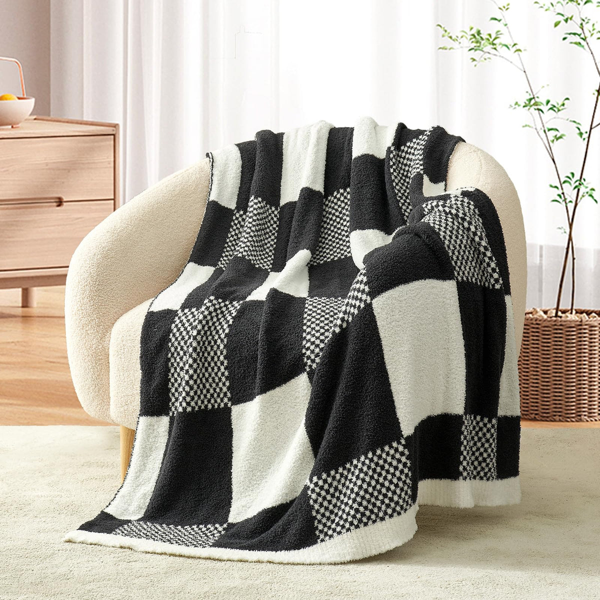 Snuggle Sac Checkered Blanket, Black Throw Blanket For Couch Plaid Microfiber Fluffy Warm Fuzzy Cozy Soft Throw Blanket Reversib