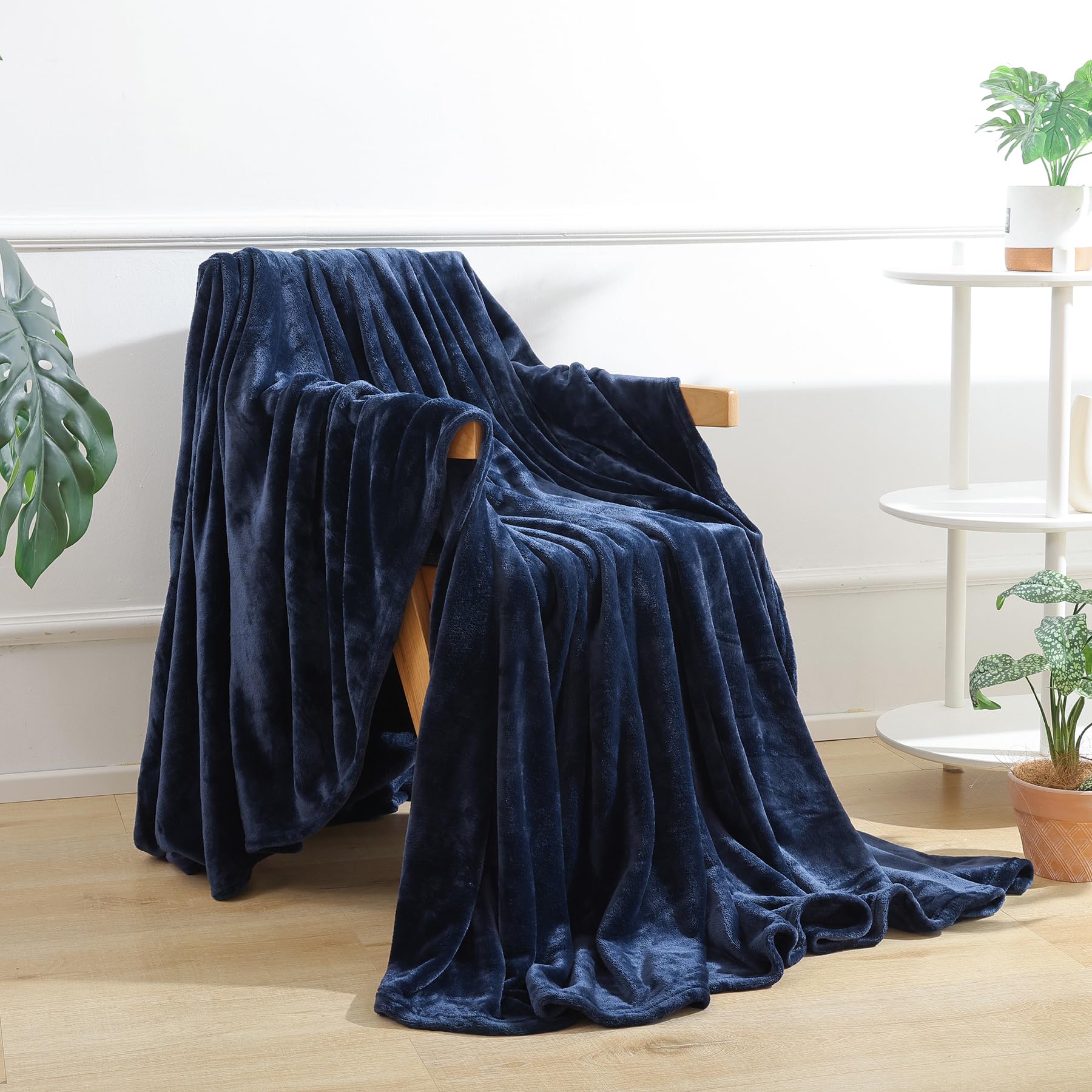 Soft Fleece Blanket Throw Size - Luxury Blanket For Couch Bed Sofa, Lightweight Plush Fuzzy Cozy Microfiber Flannel Blankets 60X