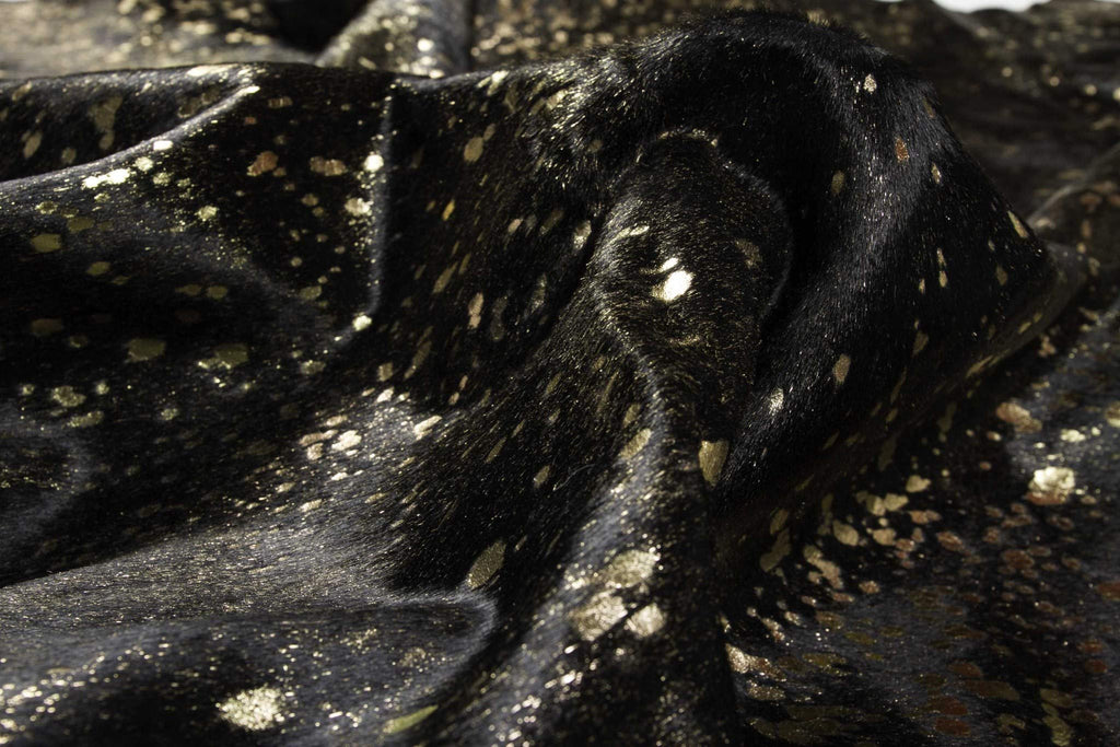 HomeRoots Decor Luxurious Shed-Free Cowhide Low Pile Area Rug - 72' x 84', Chocolate & Gold