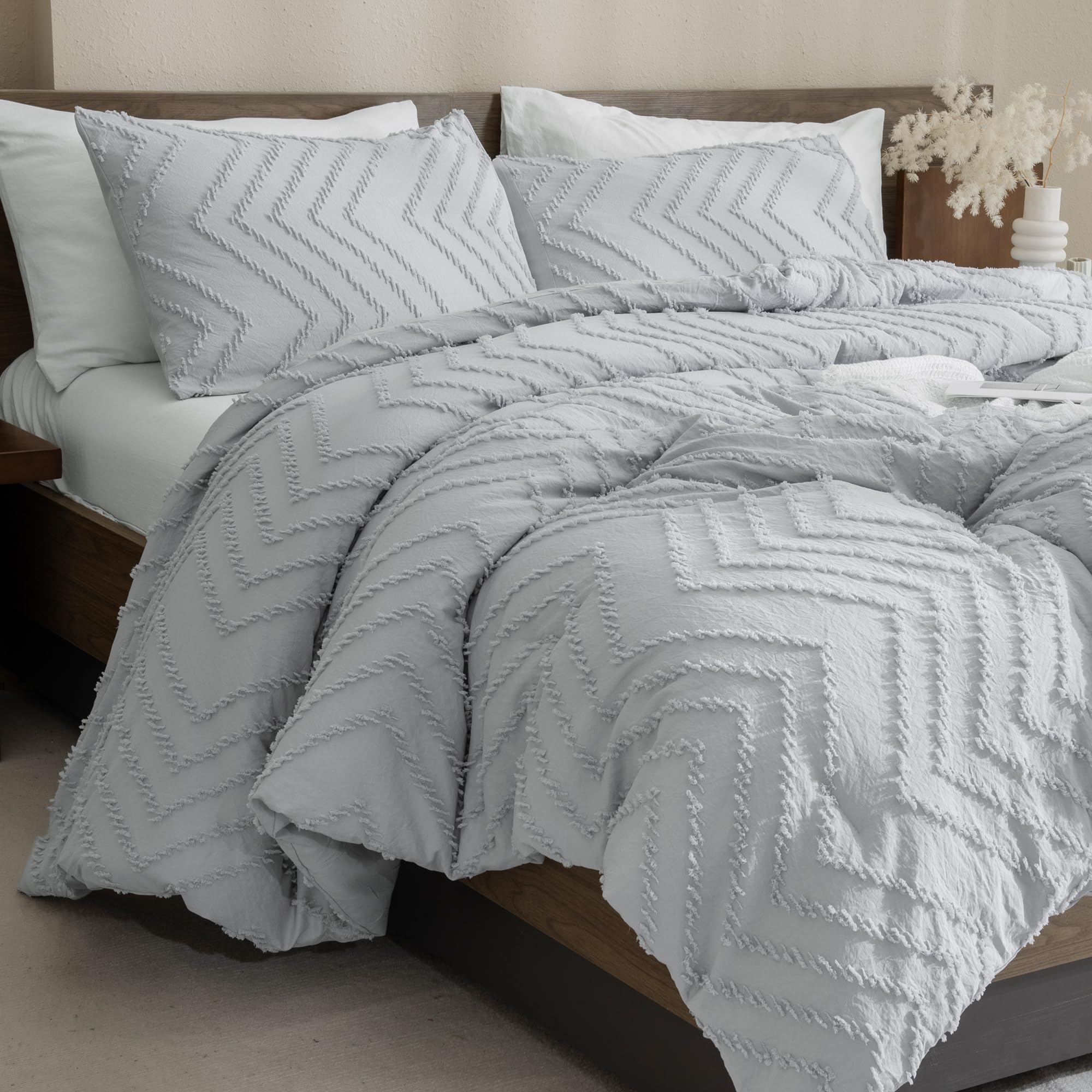 Andency King Comforter Silver Grey, Boho Grey Soft Warm Bedding Comforter Sets For King Size Bed Set, 3 Pieces Gray Cute Chevron Tufted Aesthetic Microfiber Lightweight Comforter Set