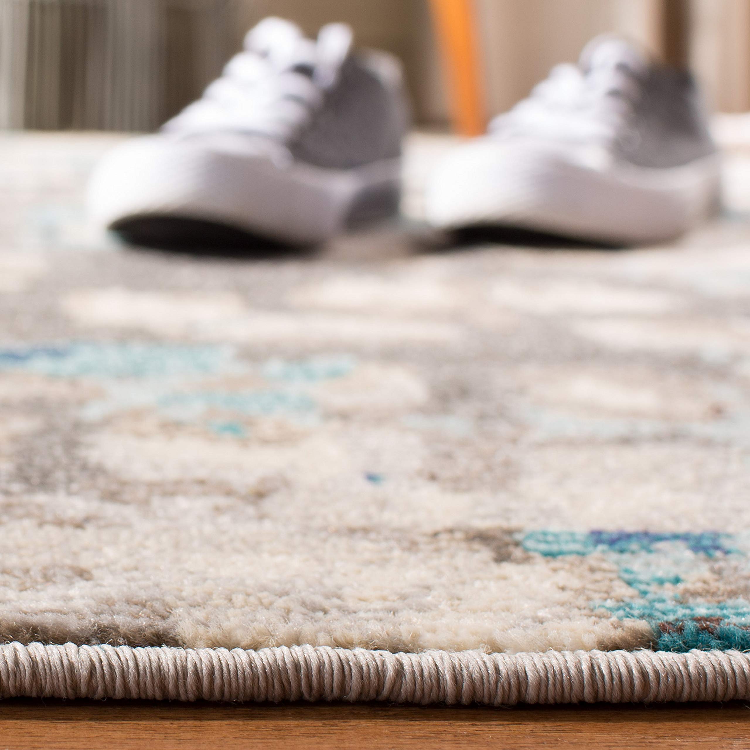 Safavieh Madison Collection 5' Square Grey/Blue Mad425E Boho Abstract Distressed Non-Shedding Living Room Bedroom Area Rug