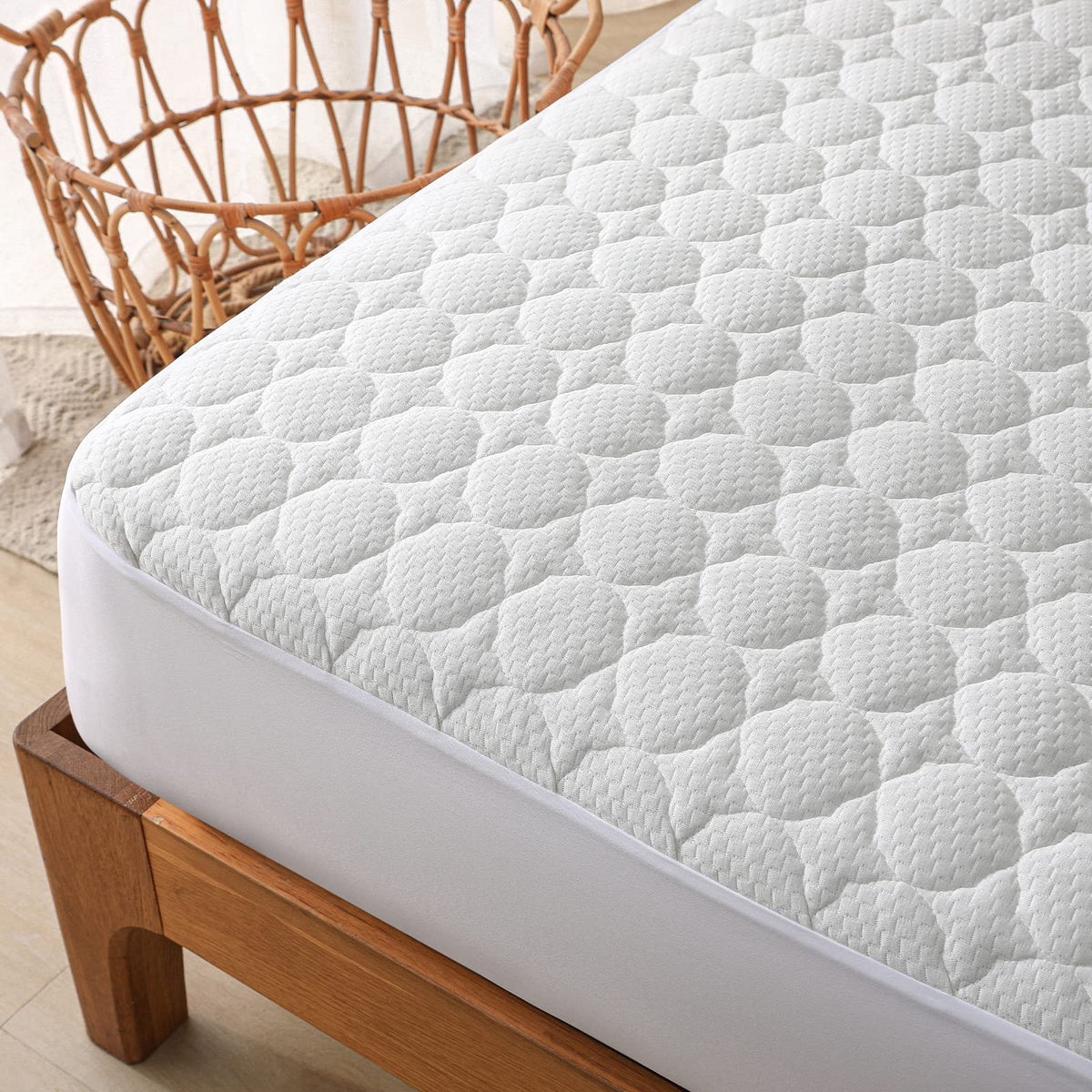 California King Size Waterproof Mattress Protector Rayon From Bamboo Fitted Quilted Mattress Pad Cover With Deep Pocket Up To 18