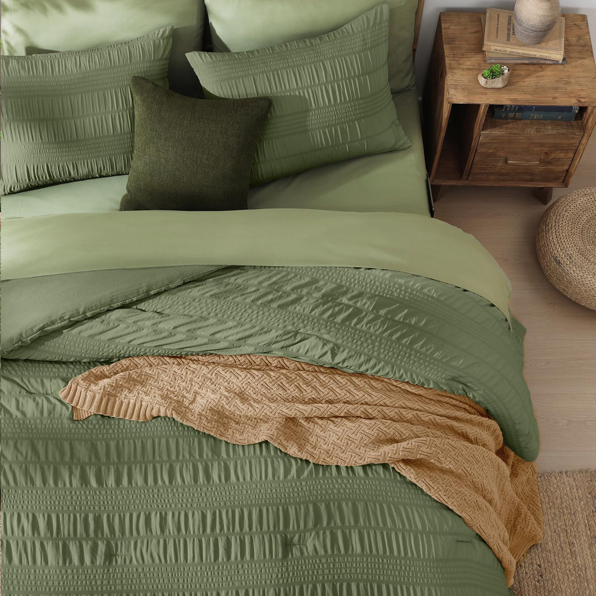 CASAAGUSTO Twin XL Comforter Set, 5 Pieces Olive Green Seersucker Bed in a Bag Twin XL Soft All Seasons, Twin XL Bedding Sets wi