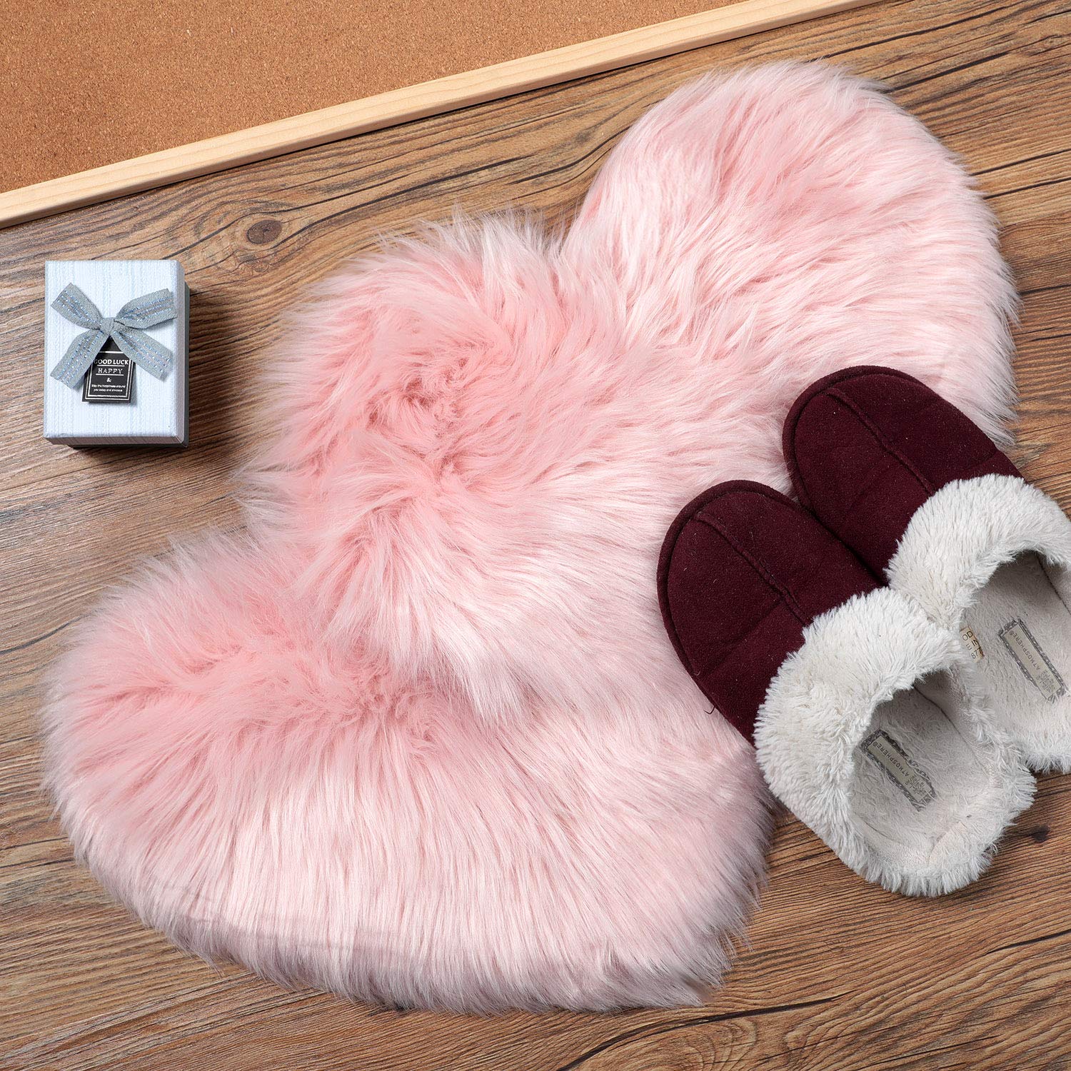 Mudder 2 Pieces Heart Shaped Rug Faux Room Fluffy Carpet Heart Shaped Door Mat For Room Bedroom, 12 X 16 Inch(Pink)