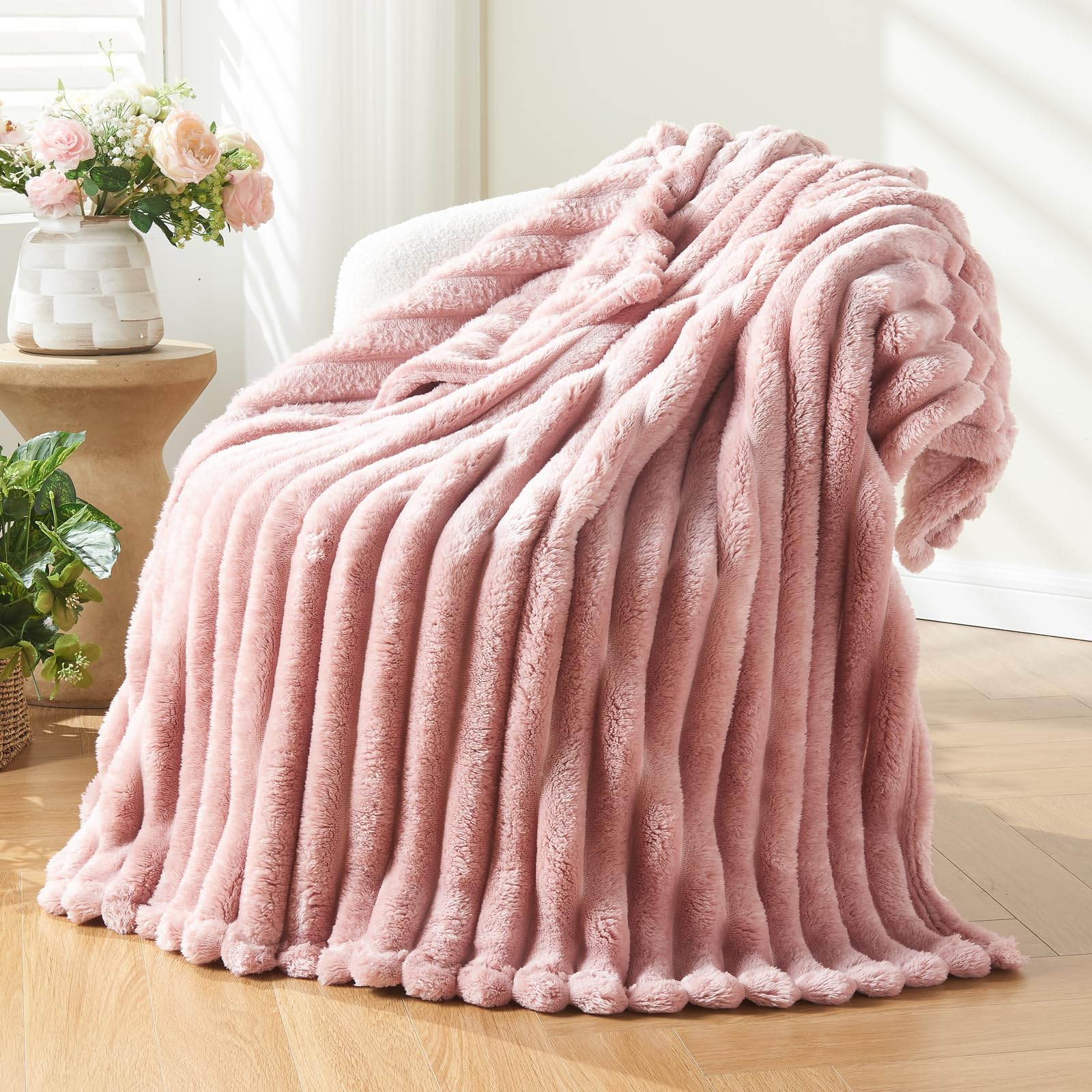 Newcosplay Super Soft Throw Blanket Pink Premium Silky Flannel Fleece 3D Ribbed Jacquard Lightweight Bed Blanket All Season Use