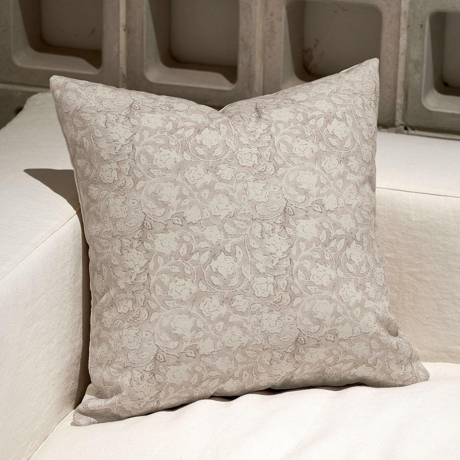 Domvitus Floral Pillow Covers 20X20, Throw Pillows For Couch, Floral Print Pillow Cover, Decorative Neutral Accent Throw Pillow Covers For Living Room, 1Pc, Neutral