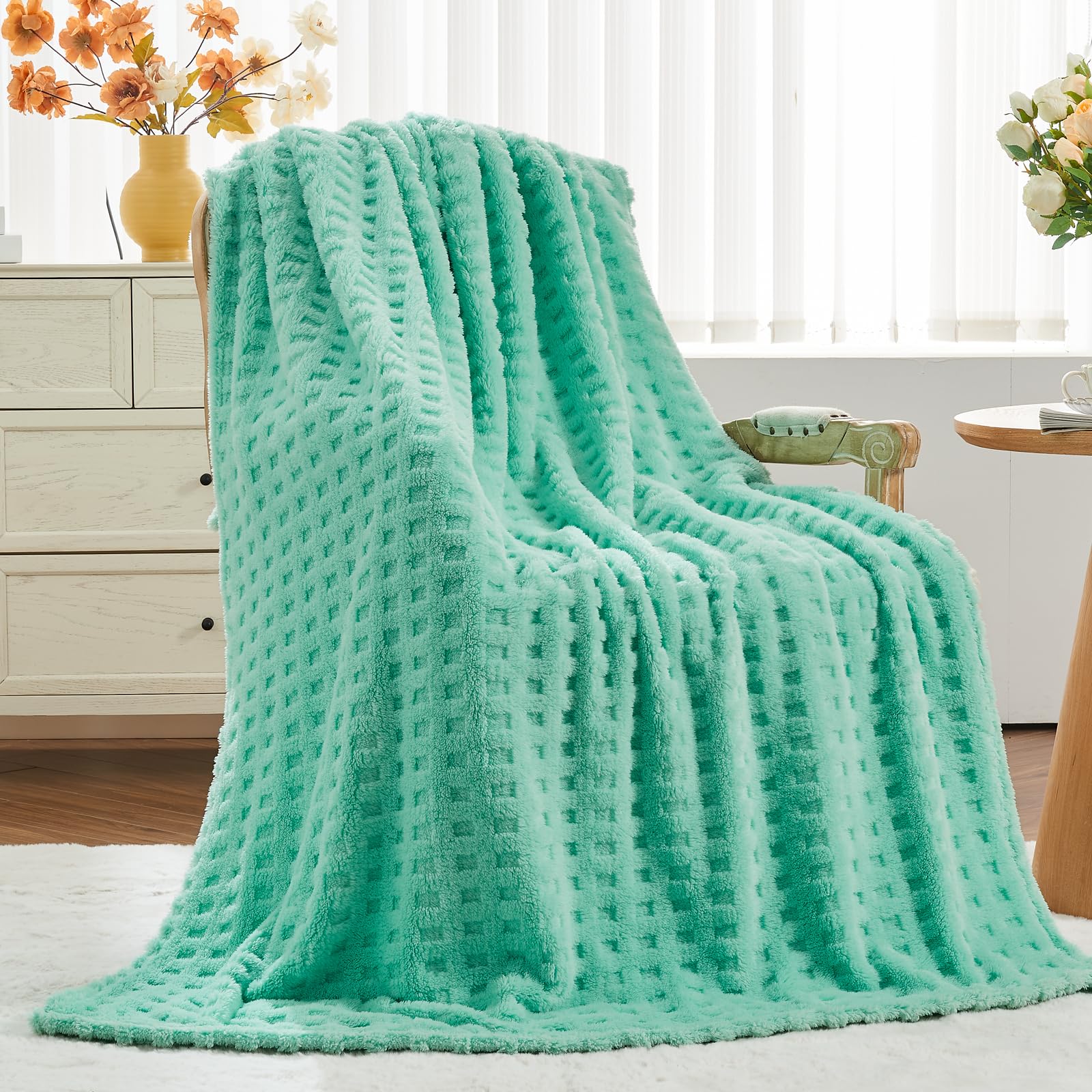Newcosplay Super Soft Twin Blanket Aqua Premium Silky Flannel Fleece 3D Waffle Checkered Lightweight Bed Blanket All Season Use