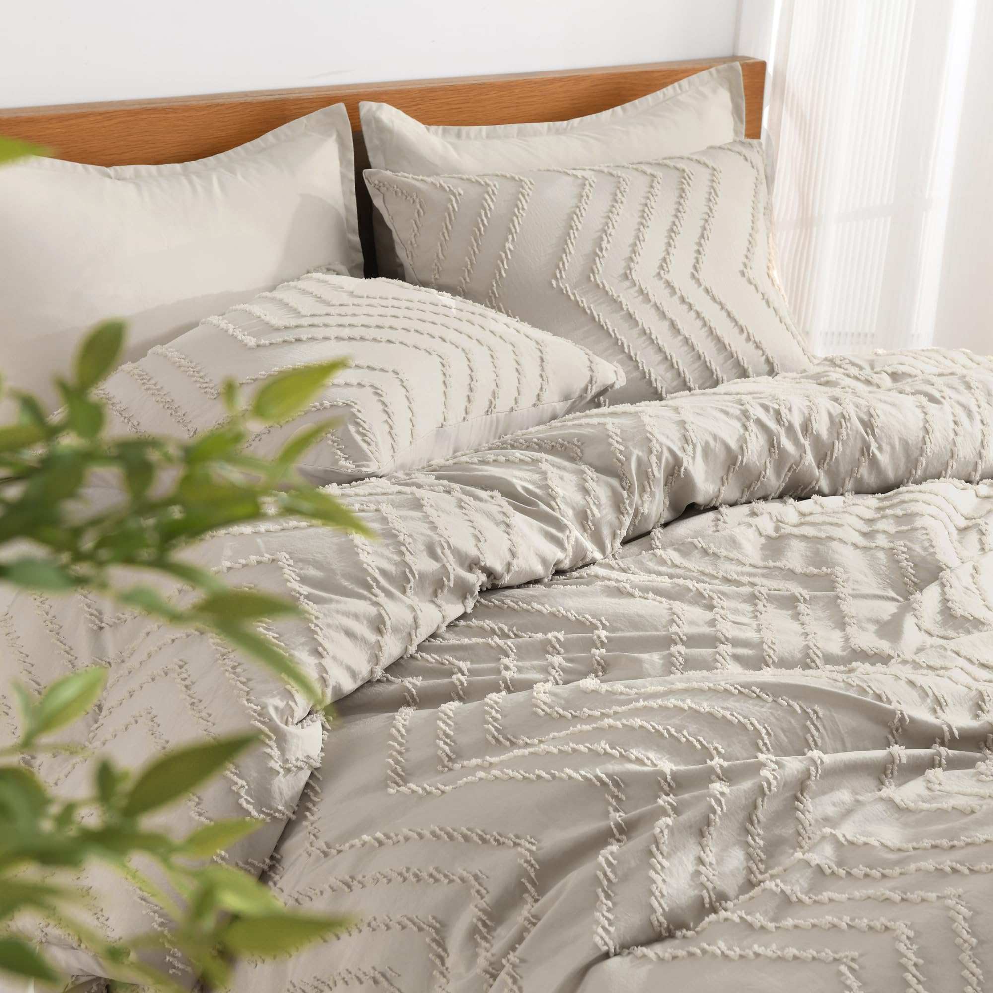 Litanika Tannish Grey King Comforter Set, 3 Pieces Lightweight Tufted Bedding Sets, Down Alternative Comforter Fluffy Bed Set Gi
