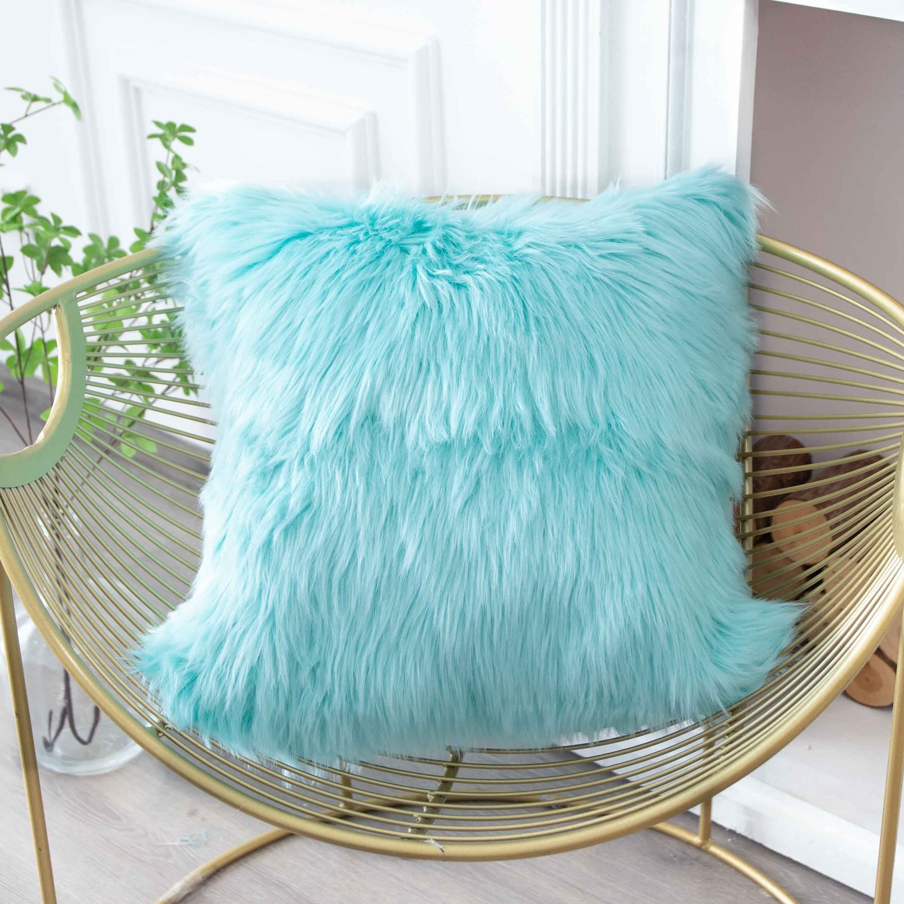 Ligicky Luxury Series Teal Fluffy Faux Fur Throw Pillow Cover Decorative Soft Fuzzy Plush Square Pillow Case Cushion Cover For C