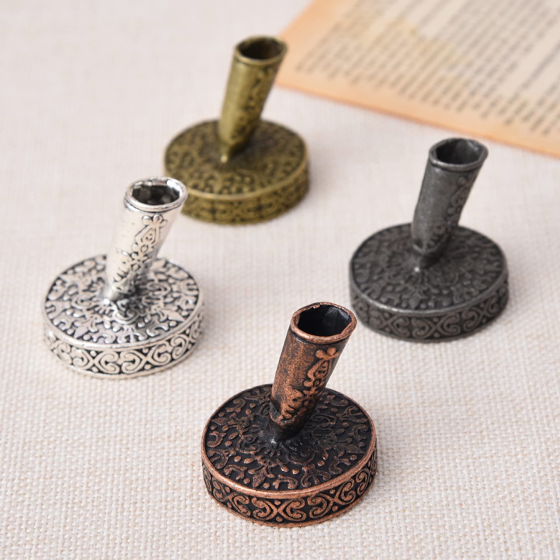 Txin 4 Pieces Vintage Round Metal Pen Holder, Retro Feather Quill Dip Pen Base, European Style Fountain Pen Stand, Antique Deskt