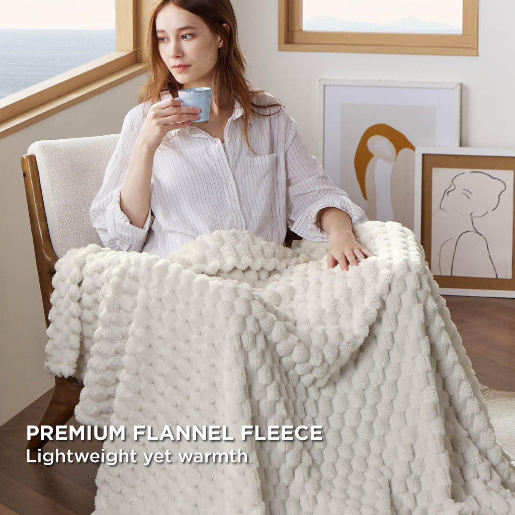 Bedsure Cozy Throw Blanket For Women - Super Soft Fleece Throw Blankets For Couch, Cute Small Fuzzy Blanket For Girls, Off White, 50X60 Inches