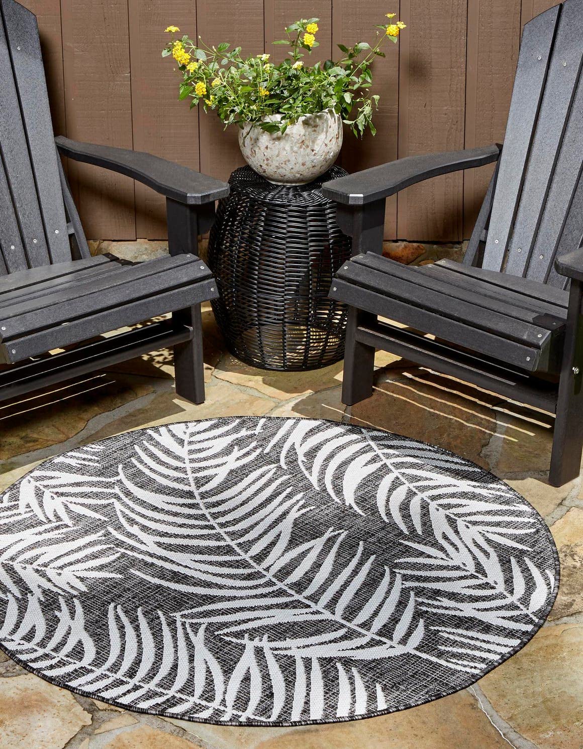 Unique Loom Outdoor Botanical Collection Area Rug - Palm (5 3 Round Charcoal/Ivory)