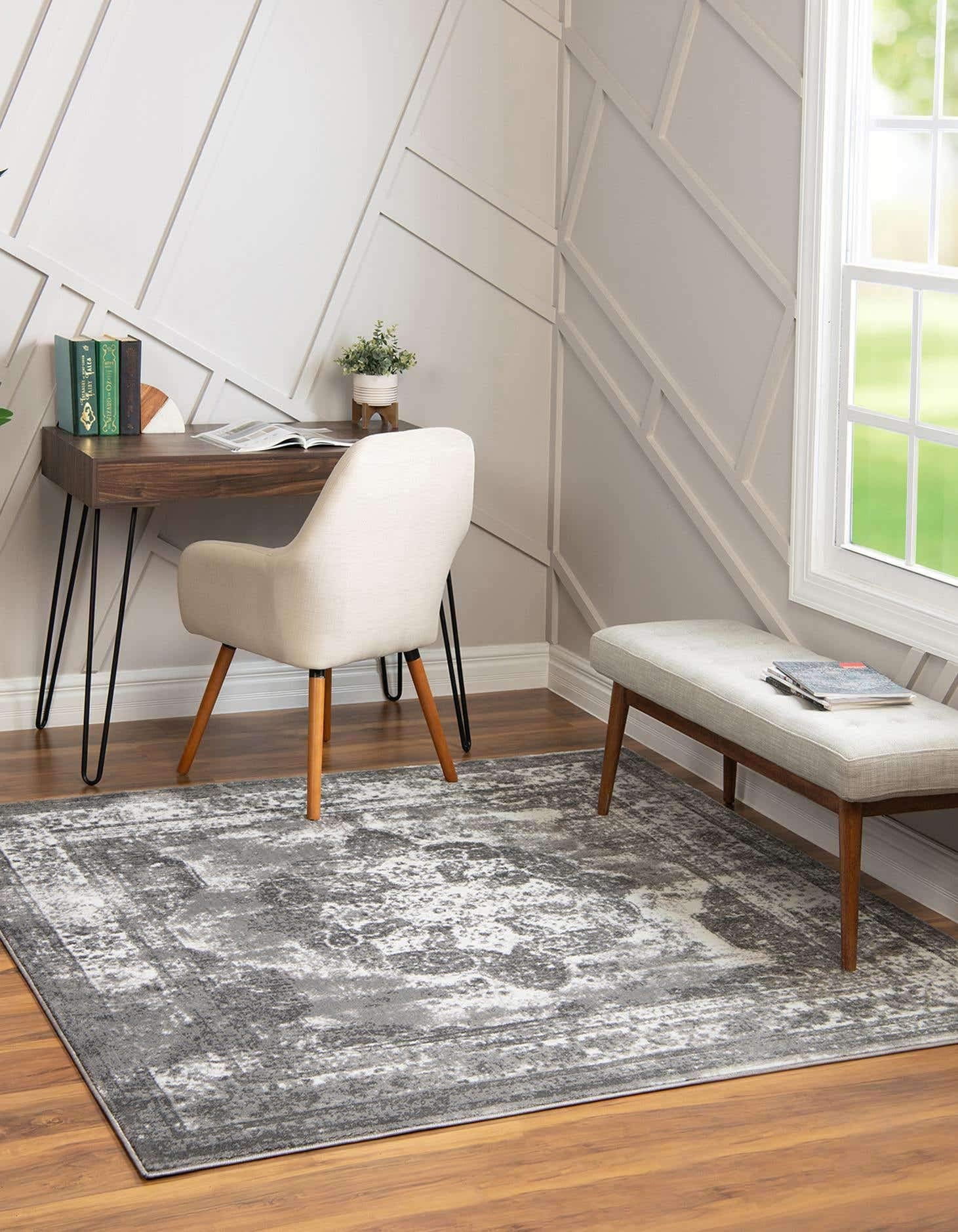 Unique Loom Sofia Collection Area Rug - Salle Garnier (5 3 Square, Gray/ Ivory)