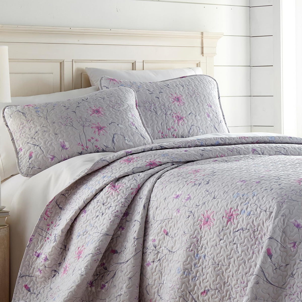Southshore Fine Living, Inc. Oversized Boho Bedding Quilt Set Lightweight, Floral Summer Coverlet Bedspread 2-Piece With One Mat