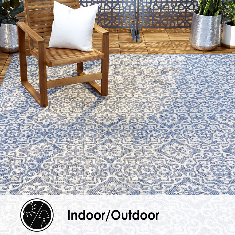 Nicole Miller New York Patio Country Danica Transitional Geometric Indoor/Outdoor Area Rug, Blue/Grey, 3'11'X5'2'