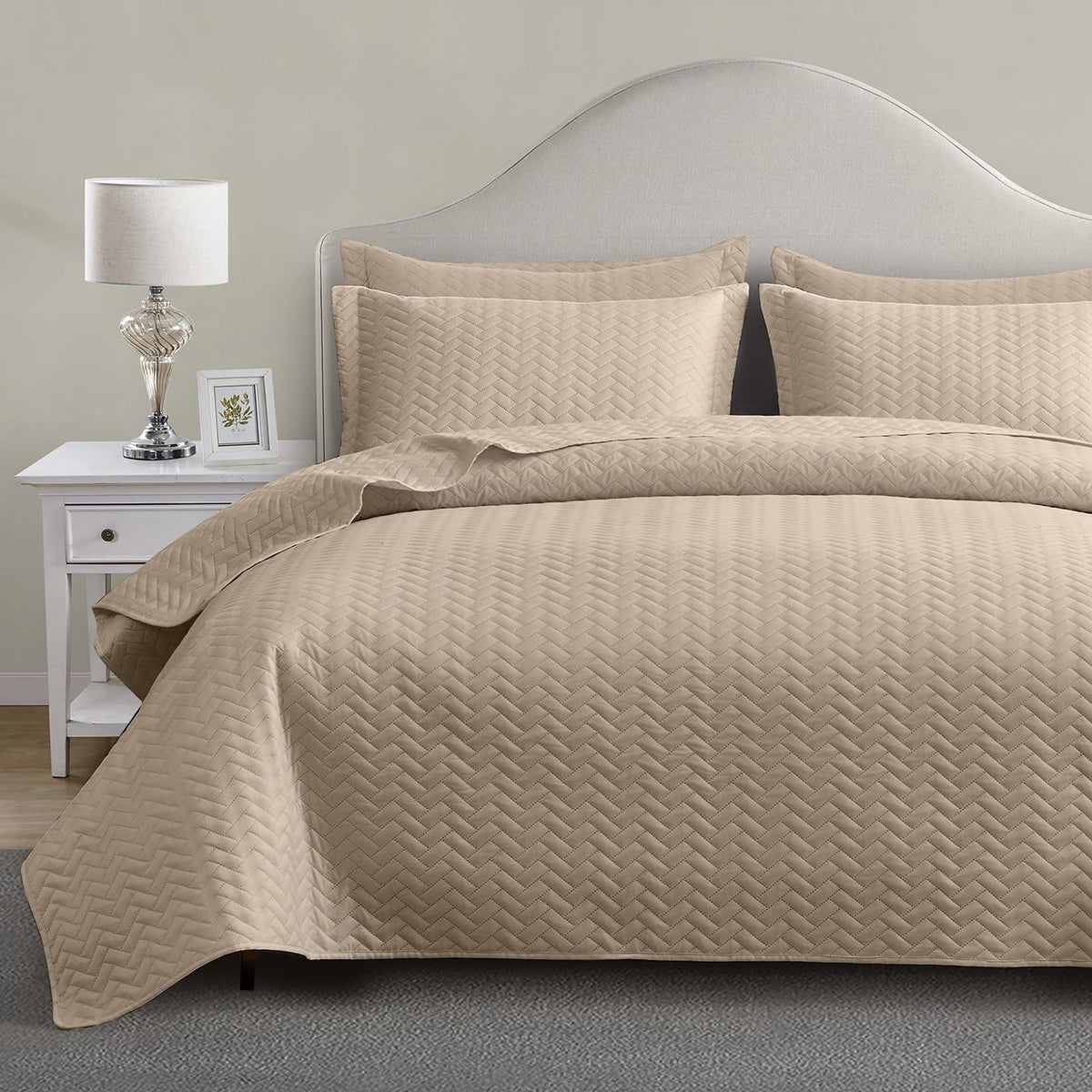 Maple&Stone Quilt Set Oversized King Size, 128''X120'' Lightweight Beige Bedspread Ultrasonic Chevron Pattern Light Coverlet For