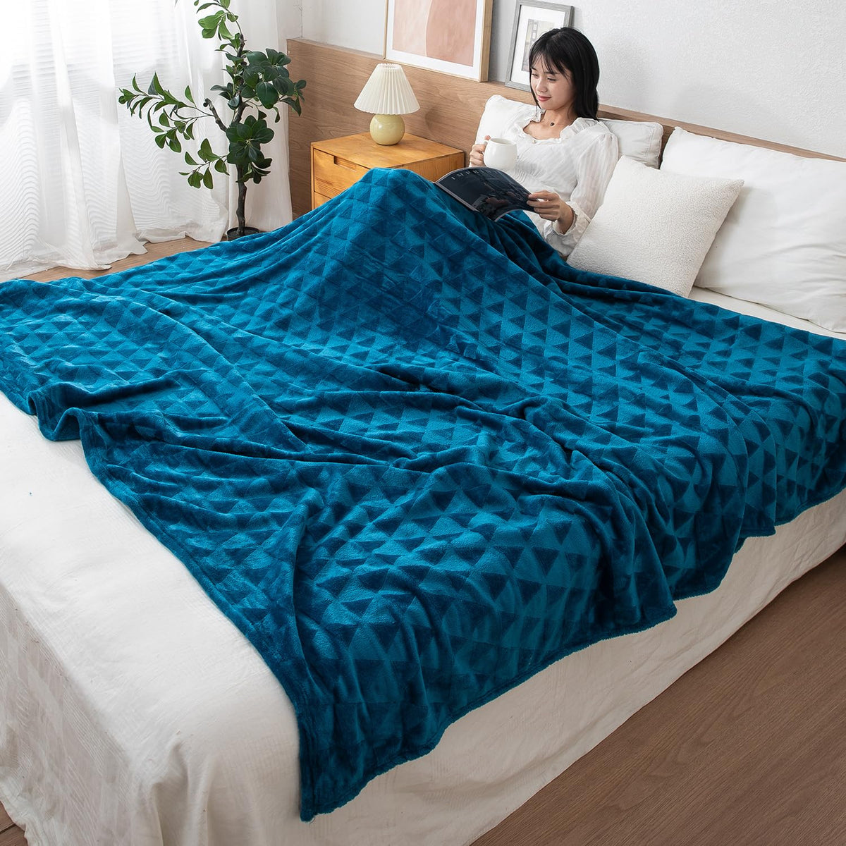 HOKIPO Fleece AC Blanket Double Bed Queen, 200X230 cm / 6.5X7.5 Feet, Teal (AR4919TEAL)