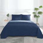 Easy-Going California King Size Reversible Quilt Set With 1 Quilt And 2 Pillow Shams, Soft Bed Quilt Cover, Water Resistant Lightweight Microfiber Bedspread, Stain Resistant, Dark Blue/Light Blue