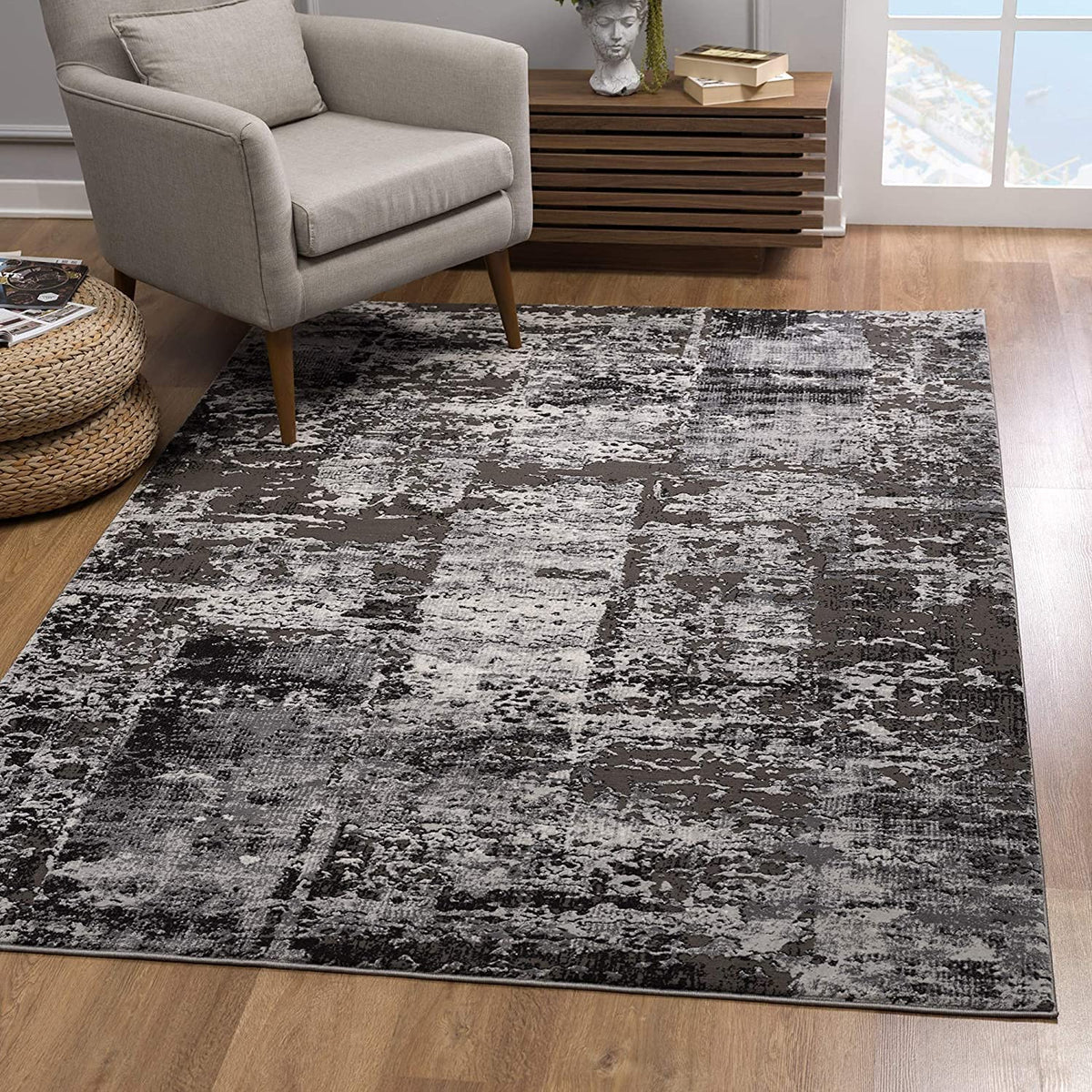 HomeRoots Grey 100% High Grade Polypropylene 8â€ x 11â€ Gray Modern Abstract Area Rug