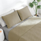 Easy-Going King Size Reversible Quilt Set With 1 Quilt And 2 Pillow Shams, Soft Bed Quilt Cover, Water Resistant Lightweight Microfiber Bedspread, Stain Resistant, Beige/Beige