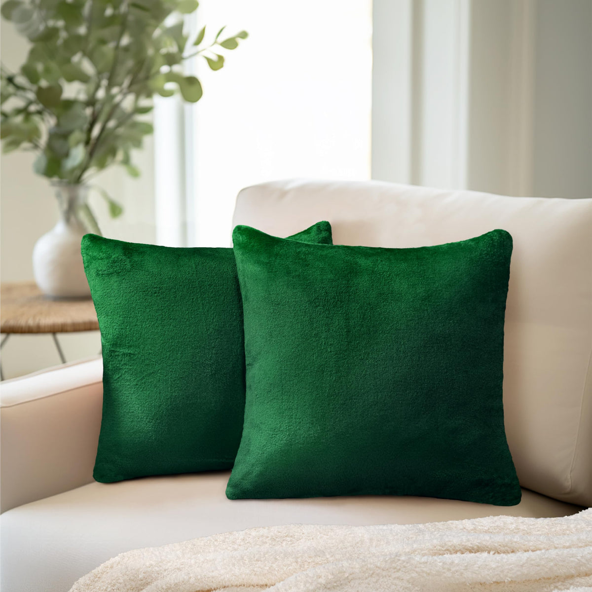 Pavilia Emerald Green Throw Pillow Covers 18X18 Set Of 2, Decorative Pillow Cases For Bed Sofa Couch, Boho Aesthetic Accent Deco