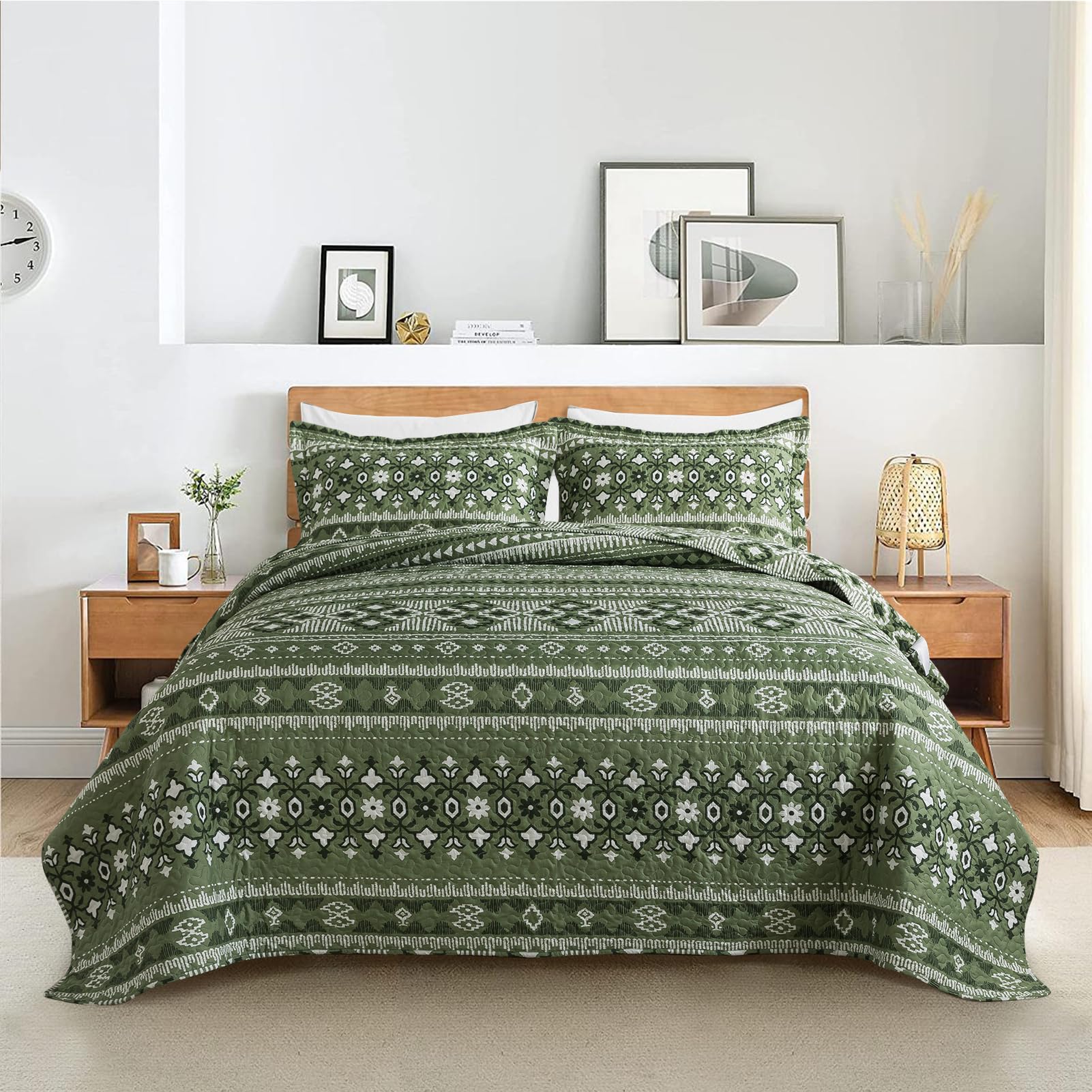 Vaputar Boho Quilts King Size, Stripe Reversible King Quilt Set, Lightweight All-Season Coverlet & Boho Bedspread- 3 Piece/Green