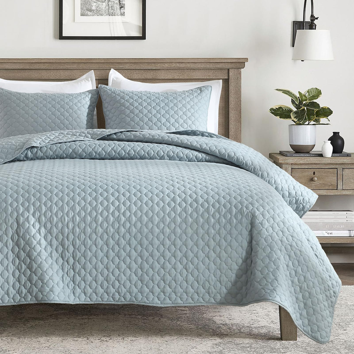 Horimote Home Quilt Queen Size Chambray Blue, Lightweight Quilt For Summer Ultra-Soft Microfiber Modern Style Quilted Clouds Pat