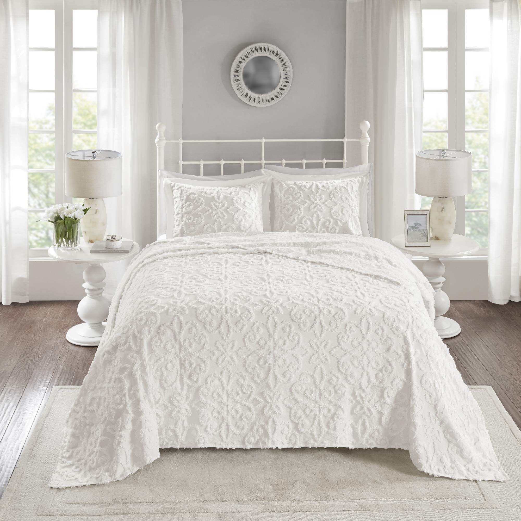 Madison Park Chenille Tufted 100% Cotton Quilt - All Season, Lightweight, Breathable Coverlet Bedspread Bedding Set, Matching Sh