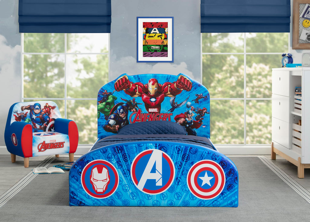 Delta Children Marvel Avengers Foam Chair For Kids, Blue
